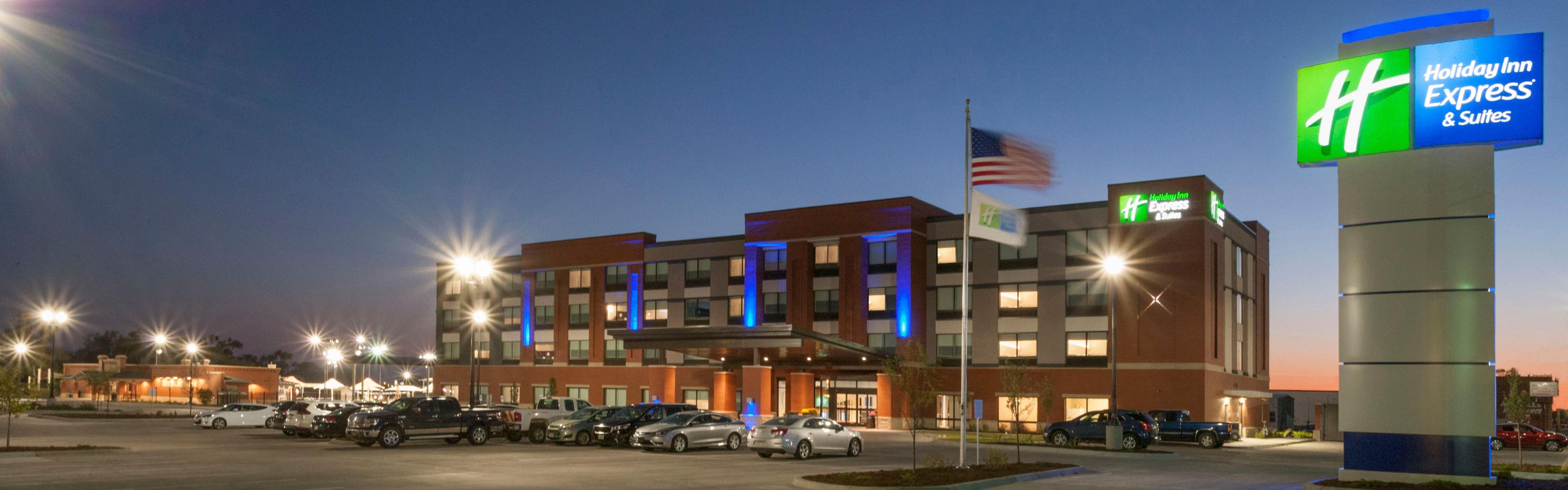 Holiday Inn Express & Suites Dodge City 6202251000 Hotels & Motels