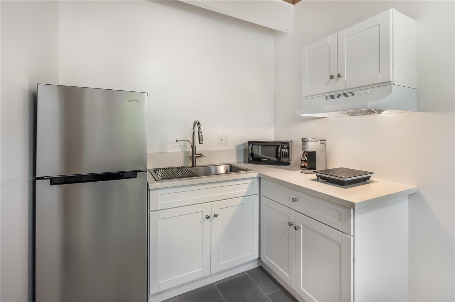 Best Western Plus Santa Barbara Image