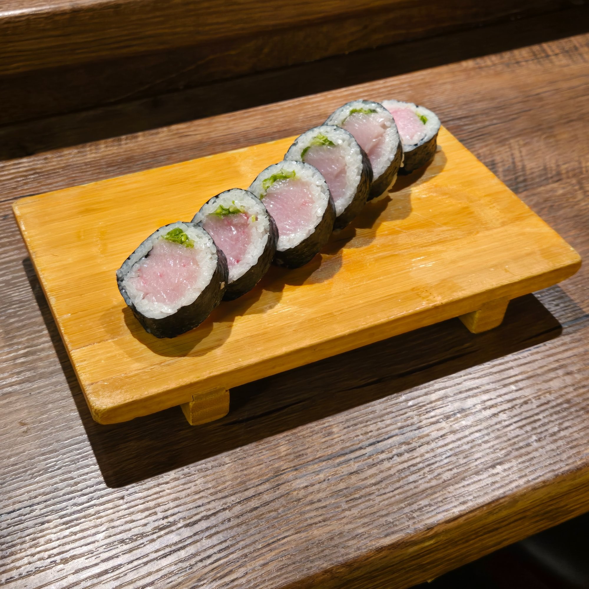 Yellowtail & Green Onion Roll