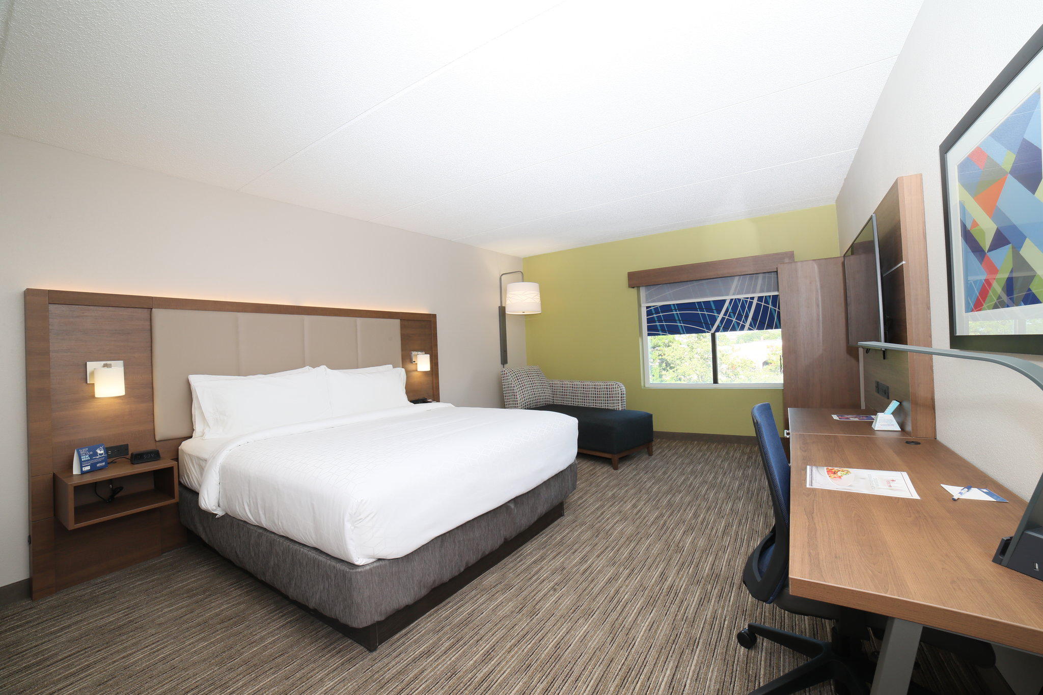 Holiday Inn Express Naperville Photo