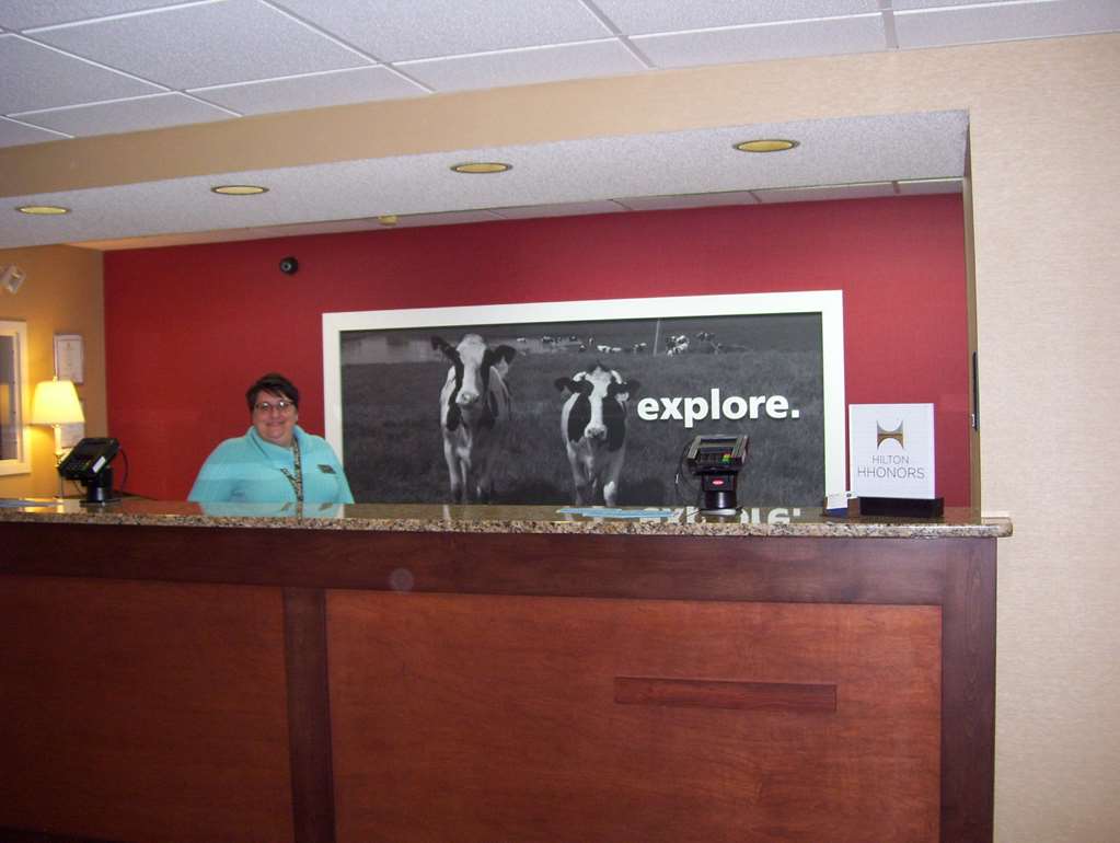 Hampton Inn Hillsville Image