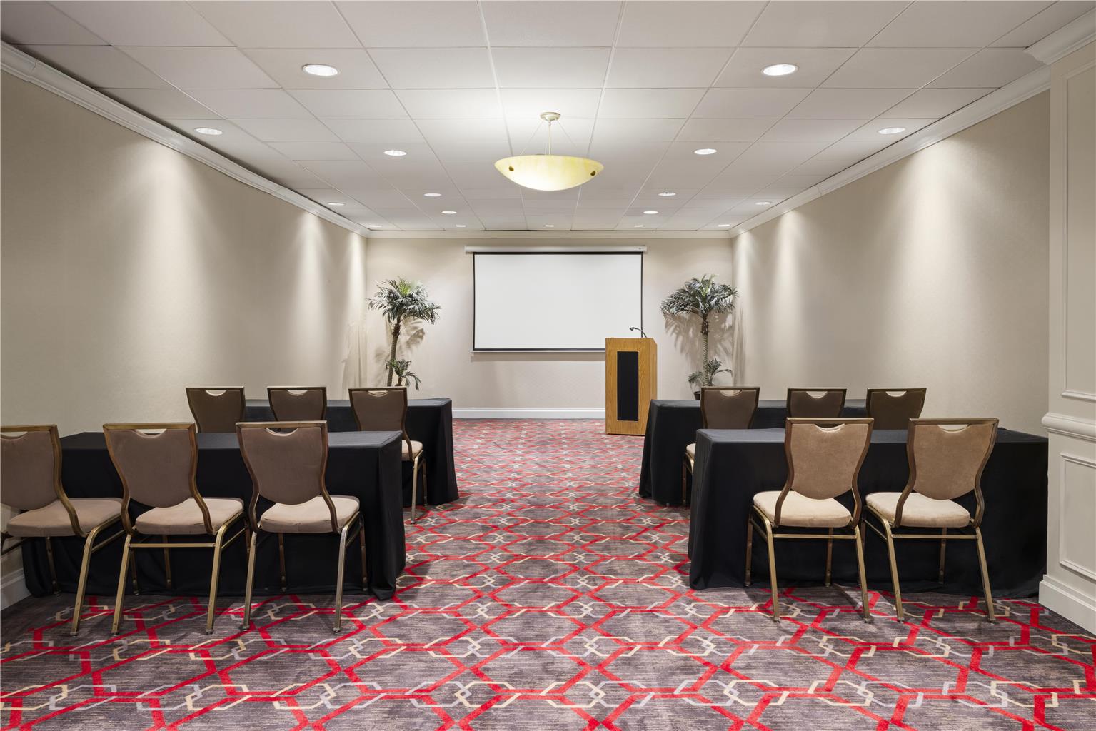 Best Western Premier Plainview-Long Island Hotel Image