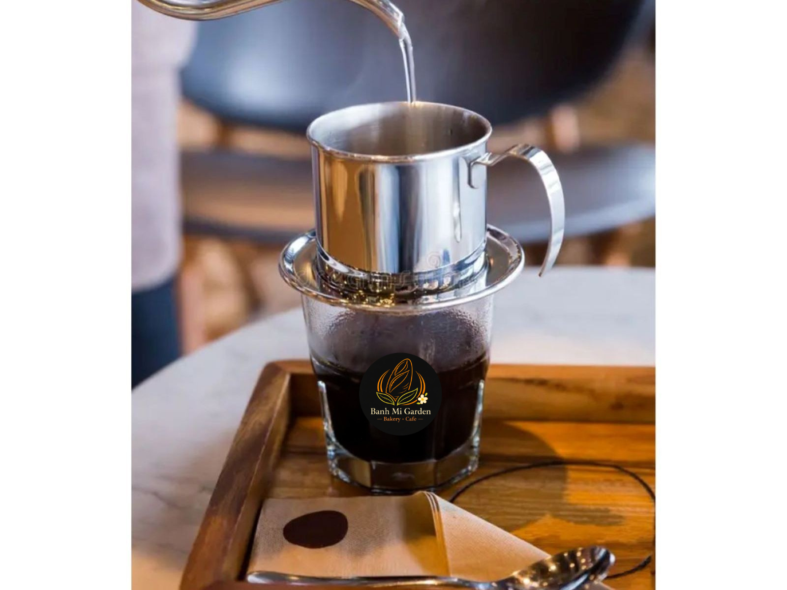 Hot Vietnamese Black Coffee 16oz - Cà Phê Đen Nóng *Contains Caffeine*