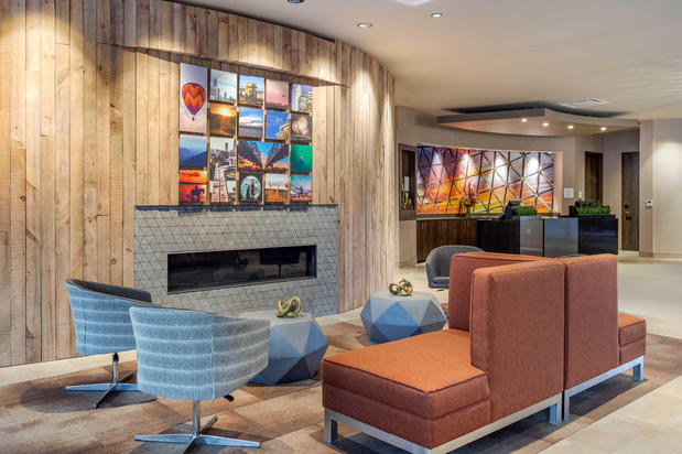 Images Cambria Hotel Omaha Downtown