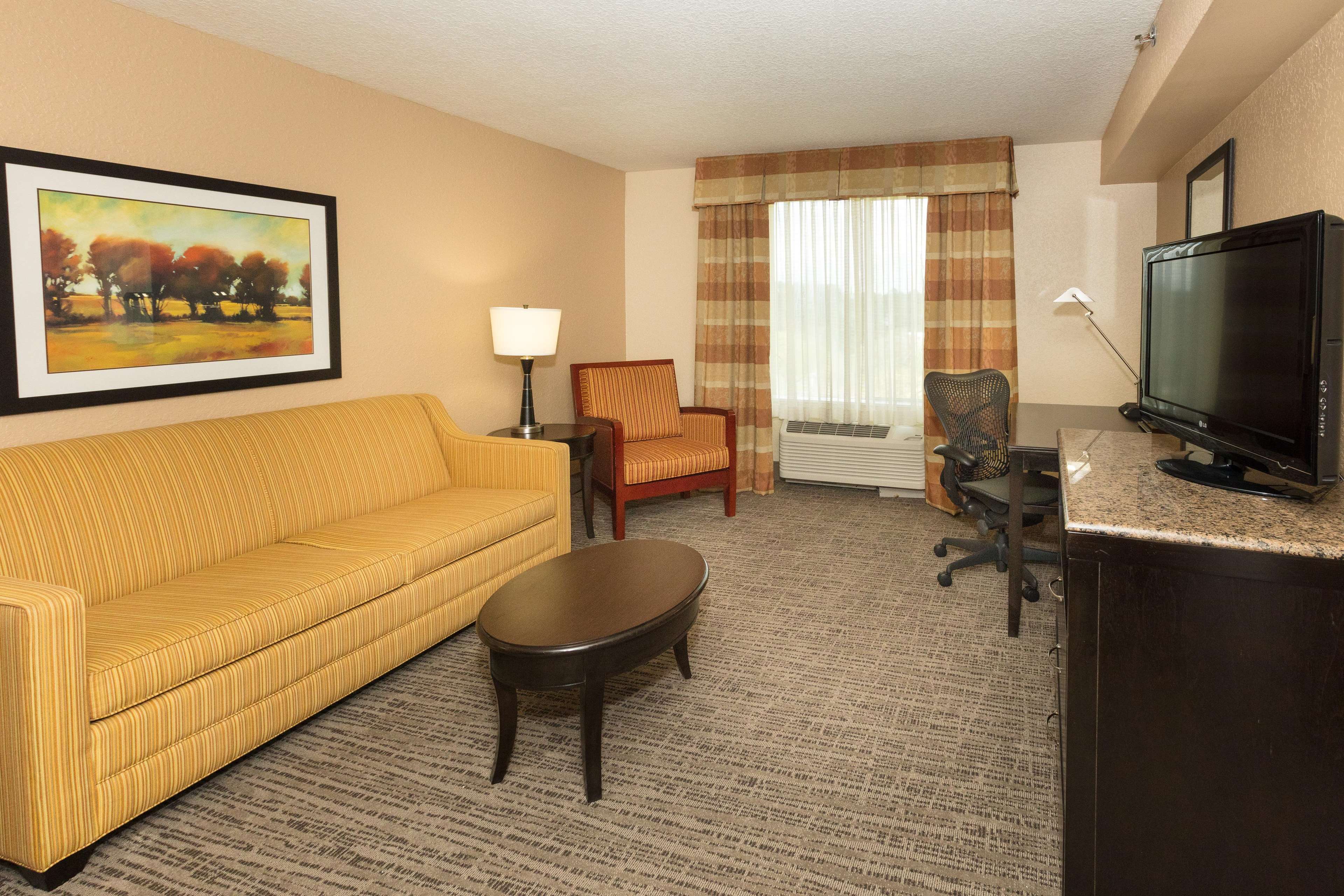 Hilton Garden Inn Jacksonville Airport Photo