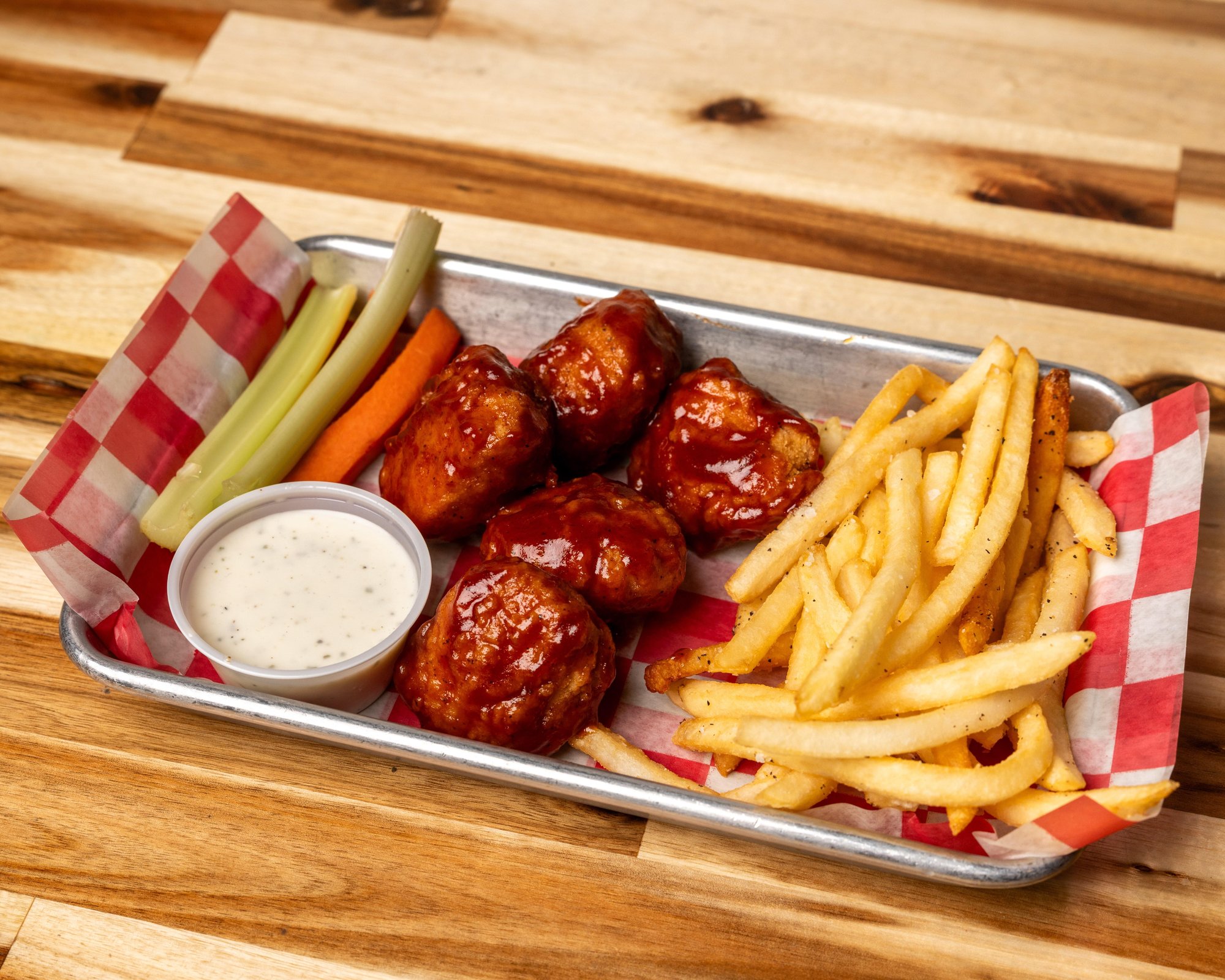 (5) BONELESS COMBO