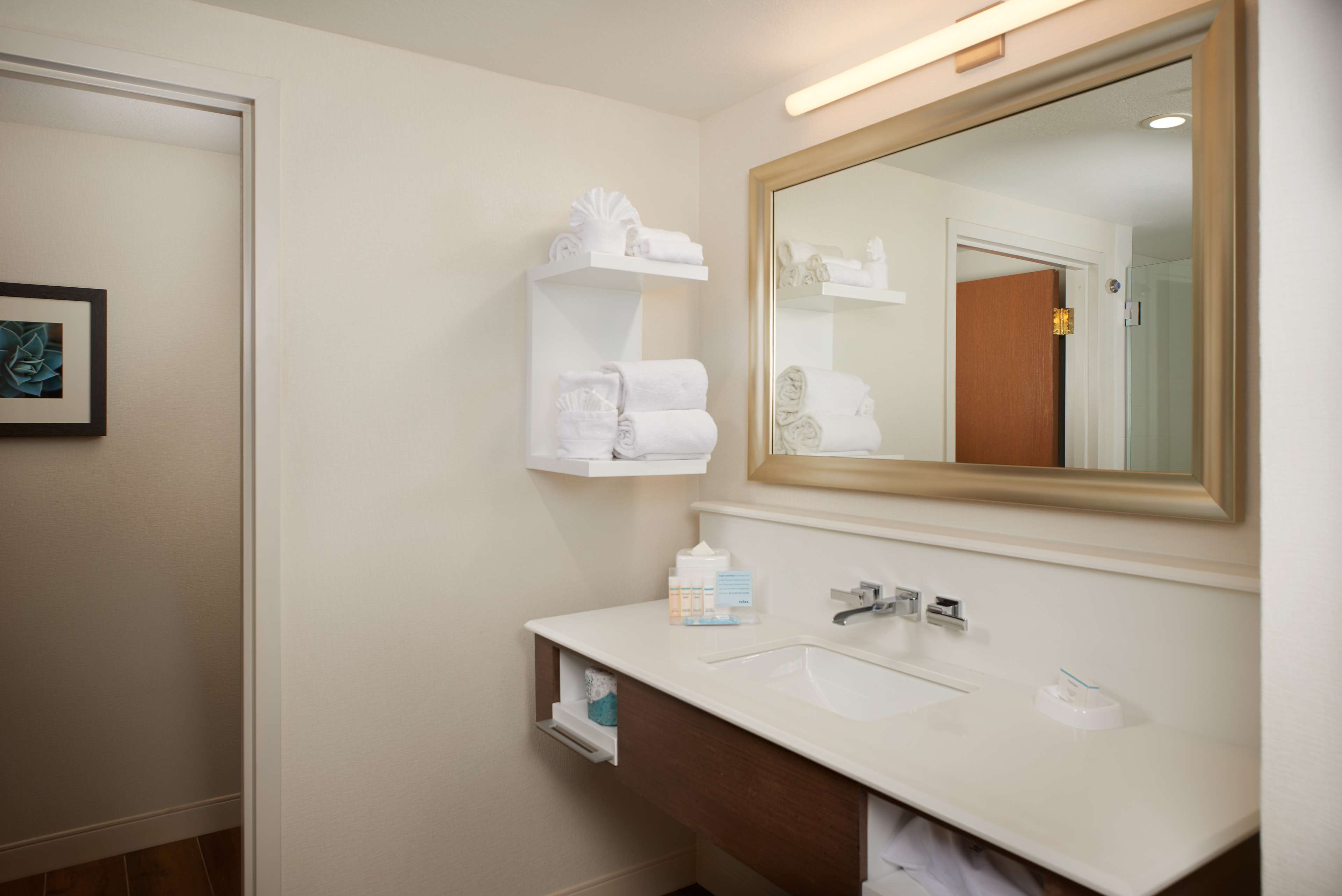 Hampton Inn & Suites Phoenix/Scottsdale Photo