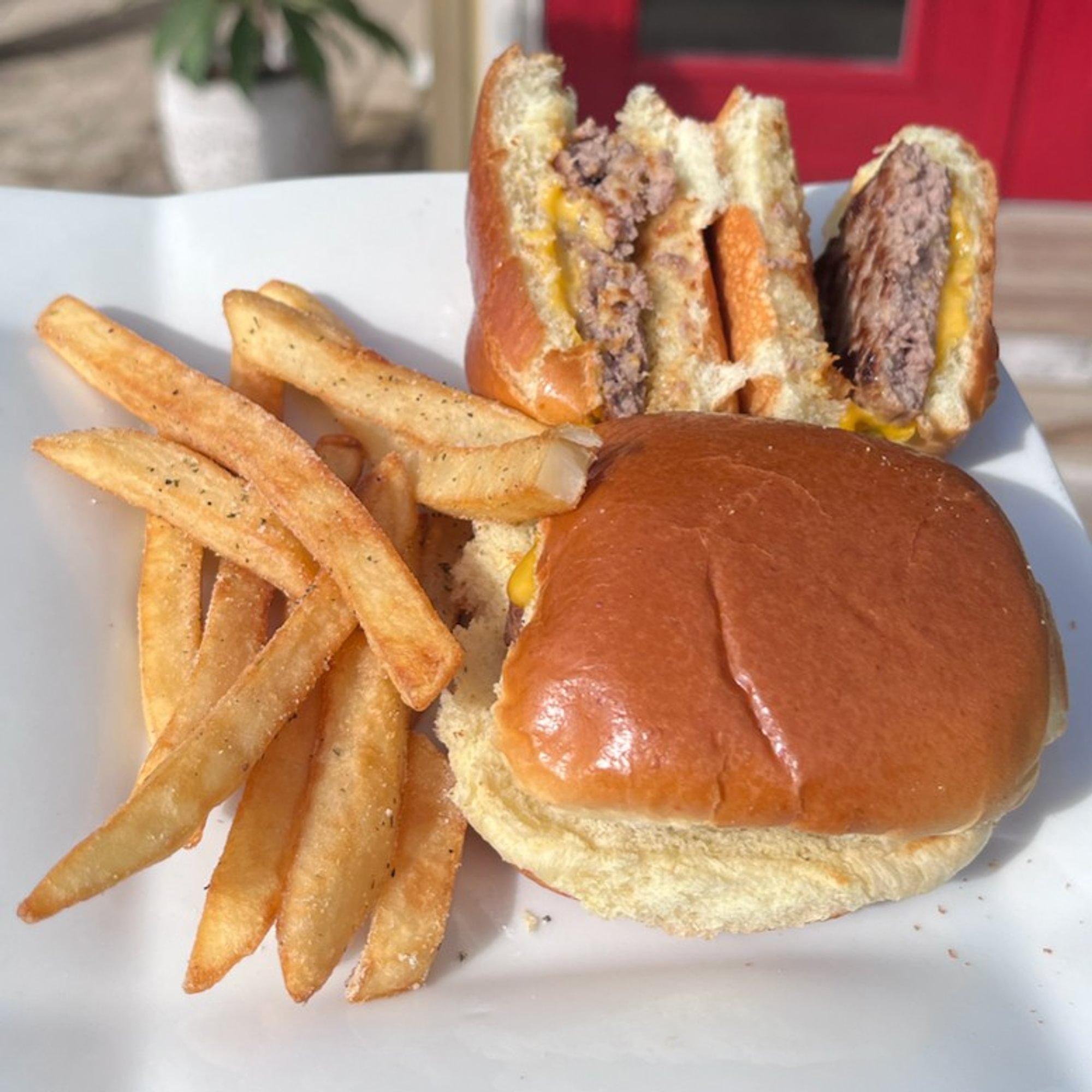 Kids Cheeseburger