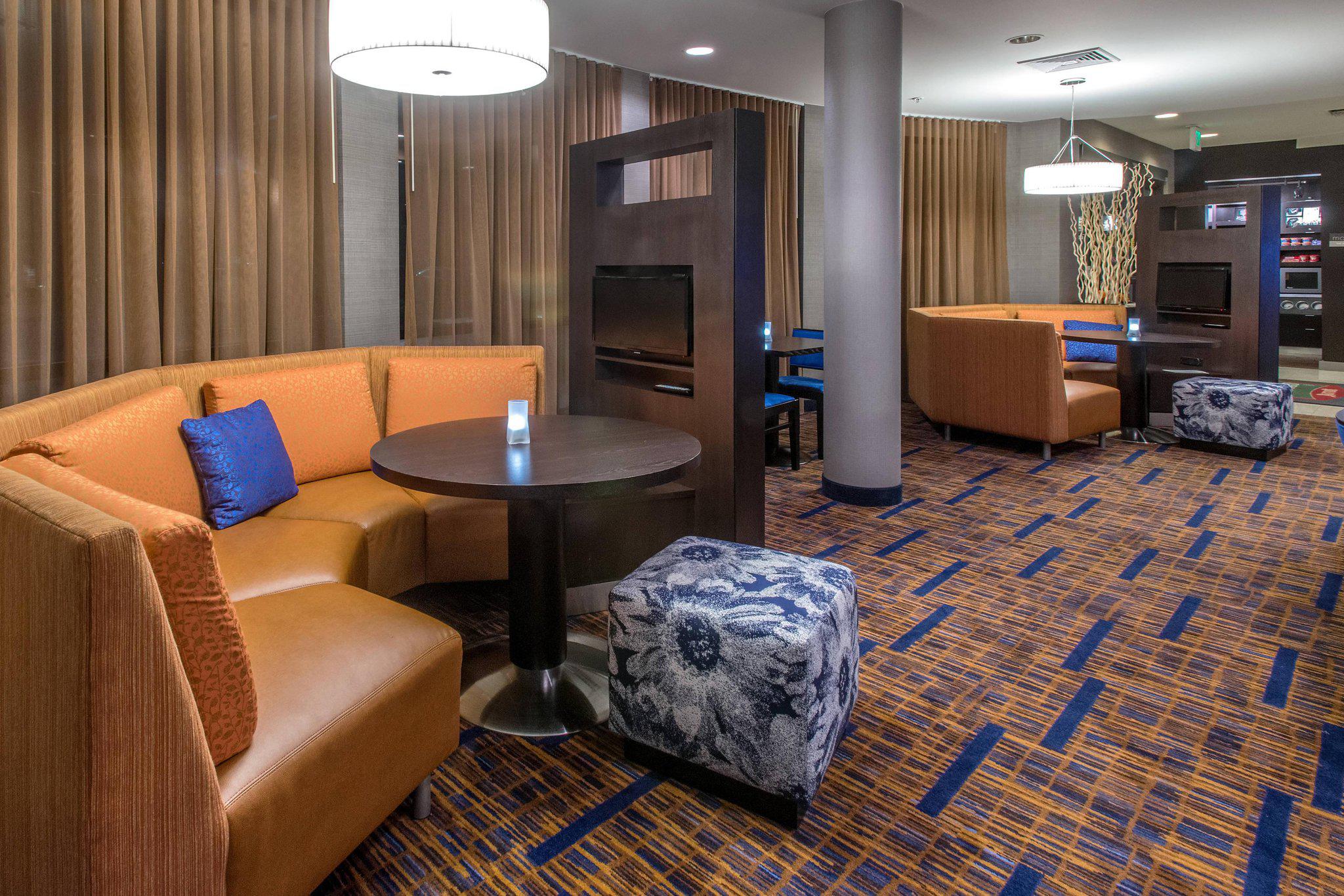 Courtyard by Marriott Albany Photo