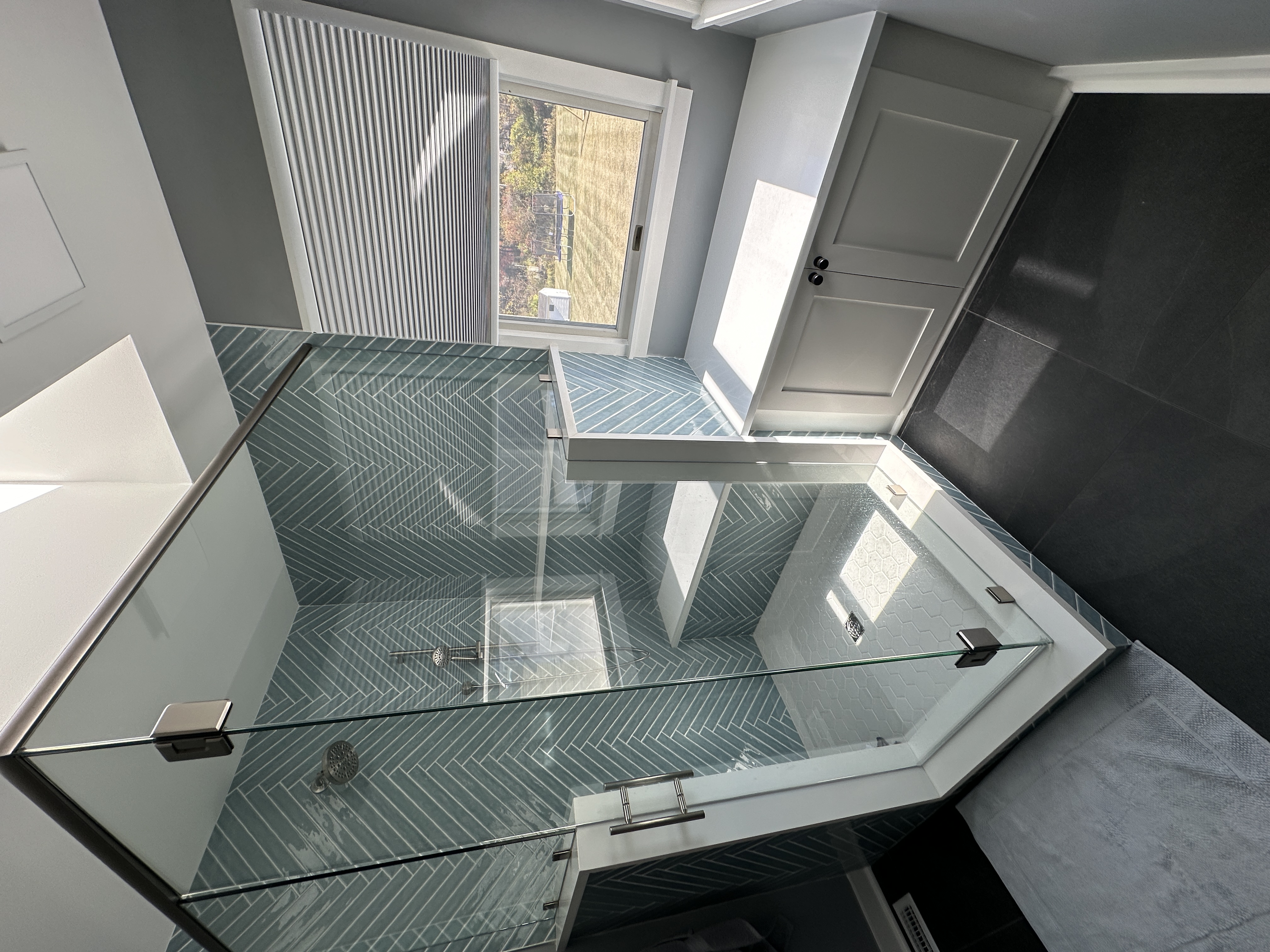 House Of Lilies Interior Design Image