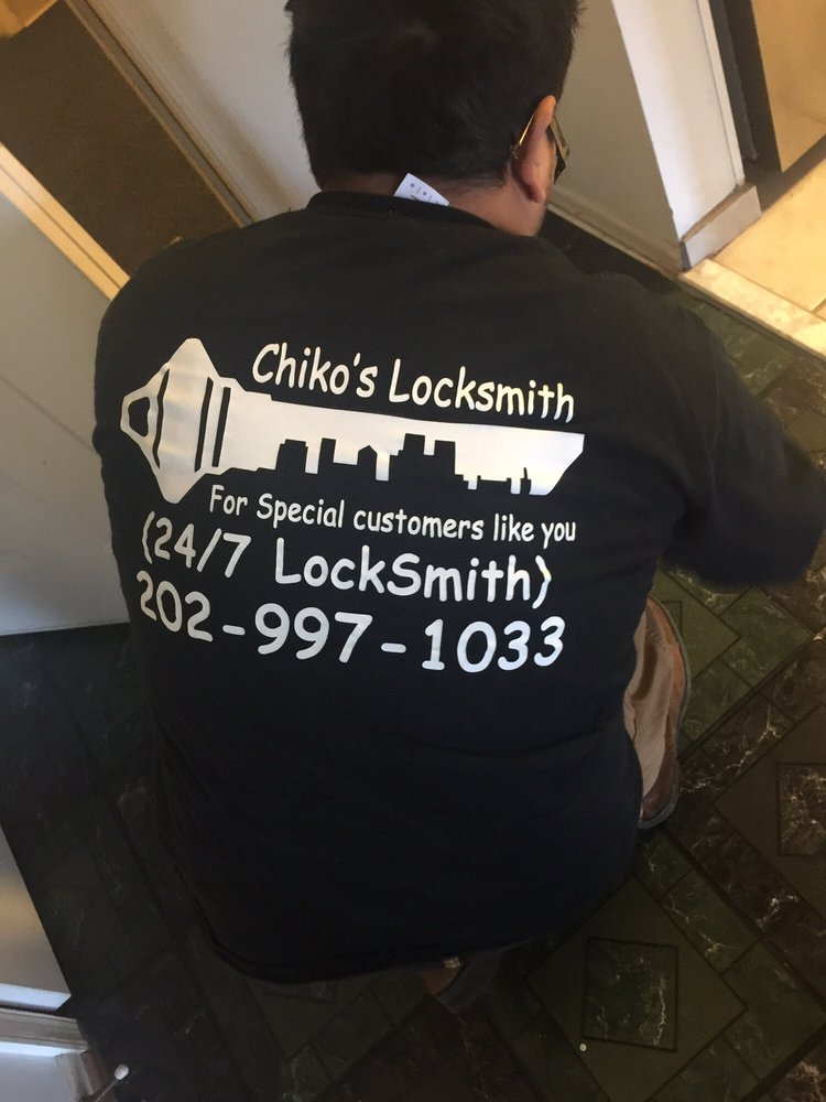 Chikos Locksmith Photo