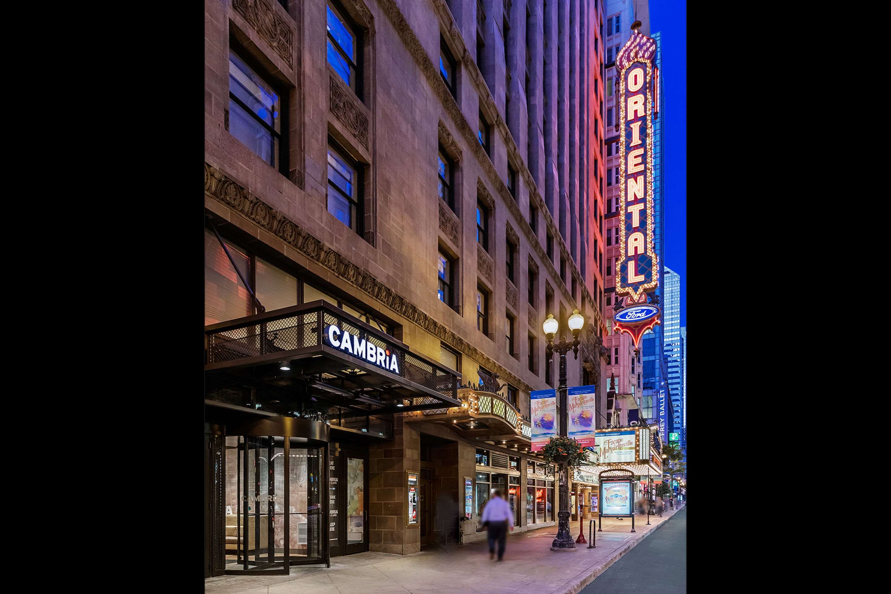 Cambria Hotel Chicago Loop - Theatre District Photo