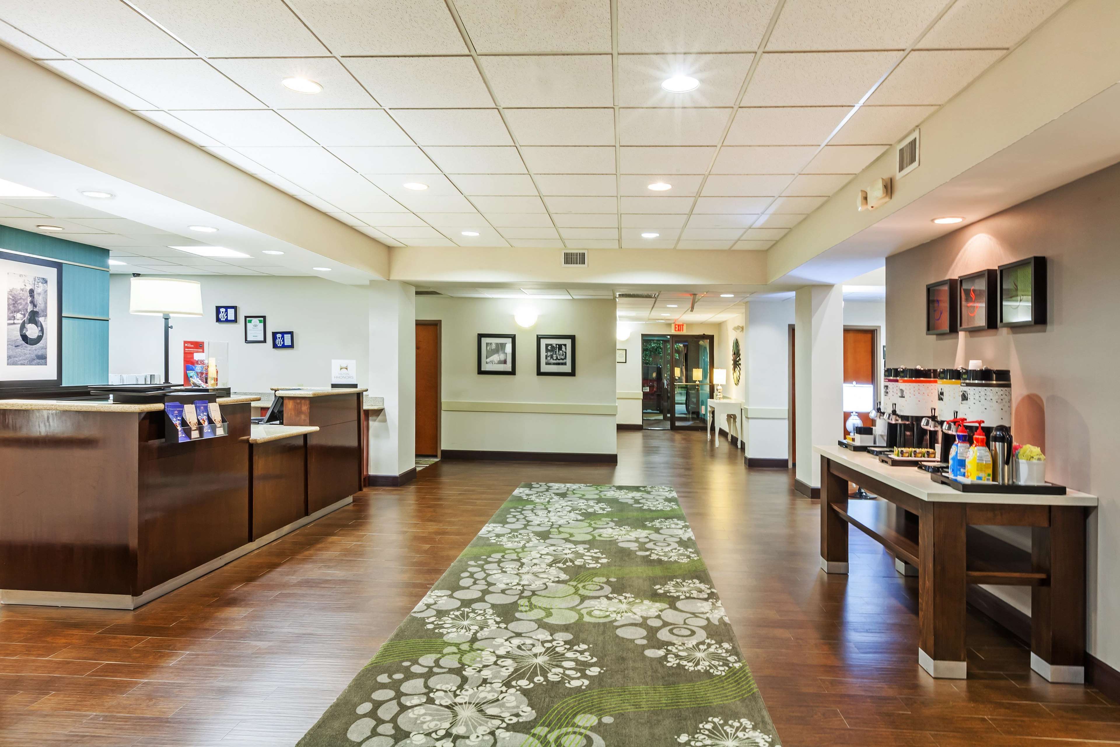 Hampton Inn & Suites Houston-Westchase Photo