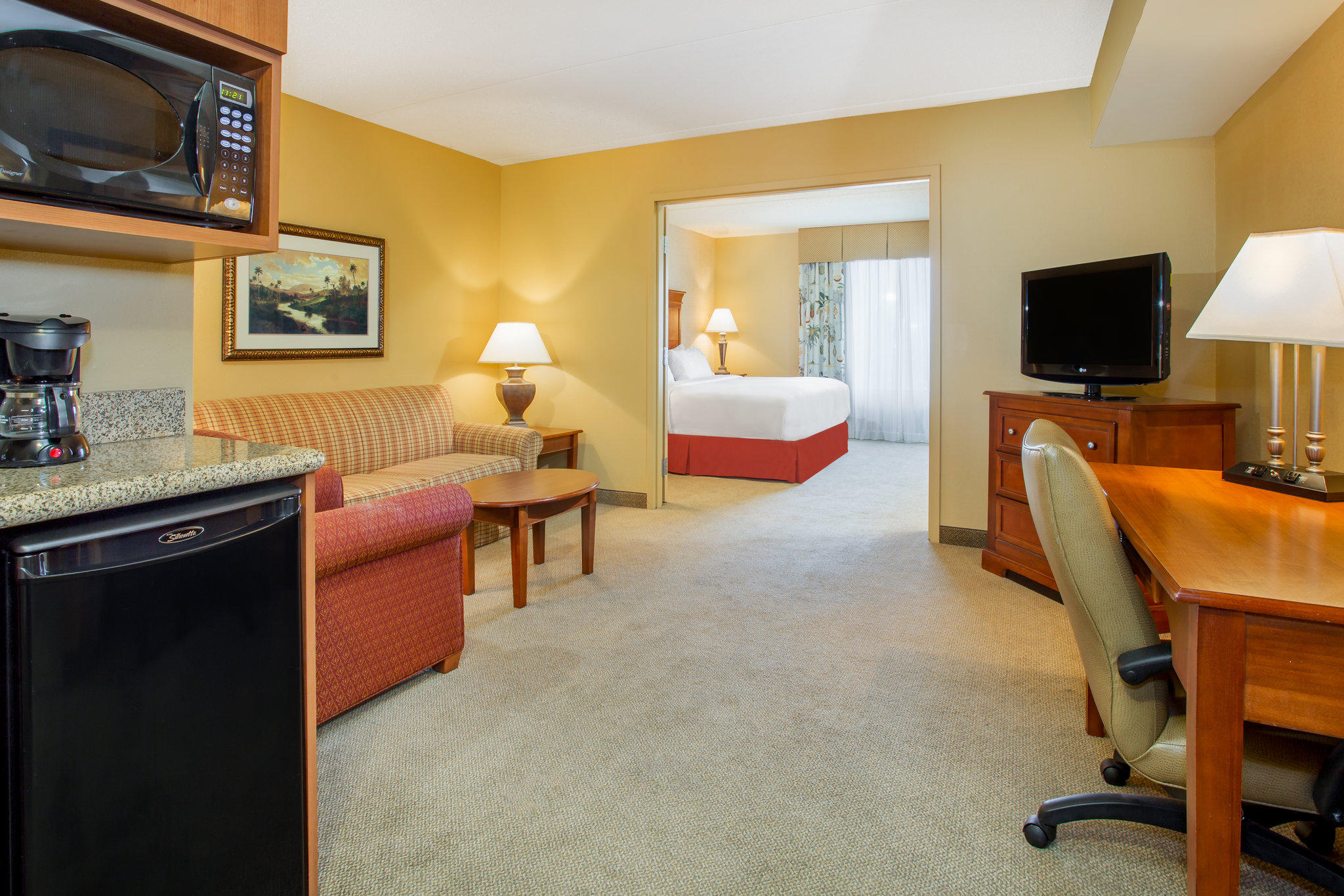 Holiday Inn Express & Suites Bloomington Photo