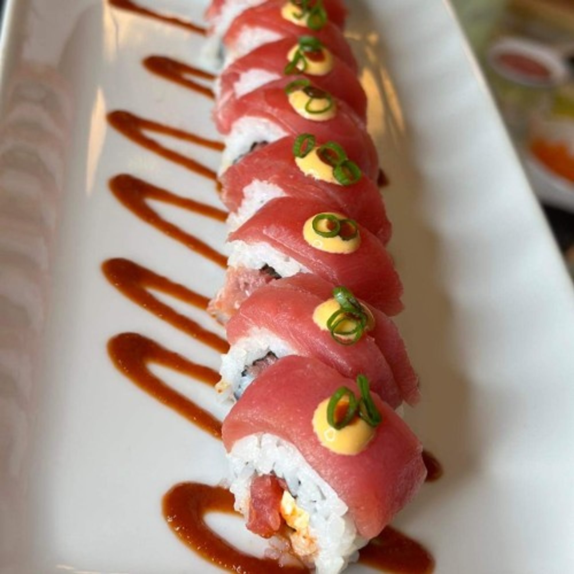 <Tuna Medley Roll * $20