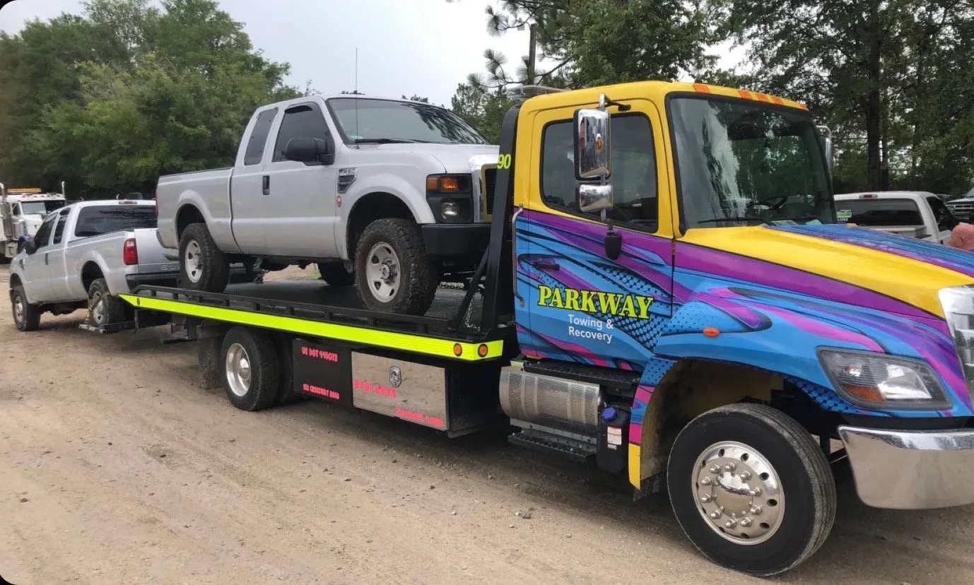 Parkway Wrecker Service Image