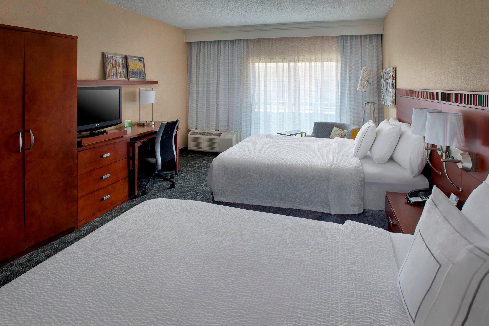 Courtyard by Marriott Boston Foxborough/Mansfield Photo