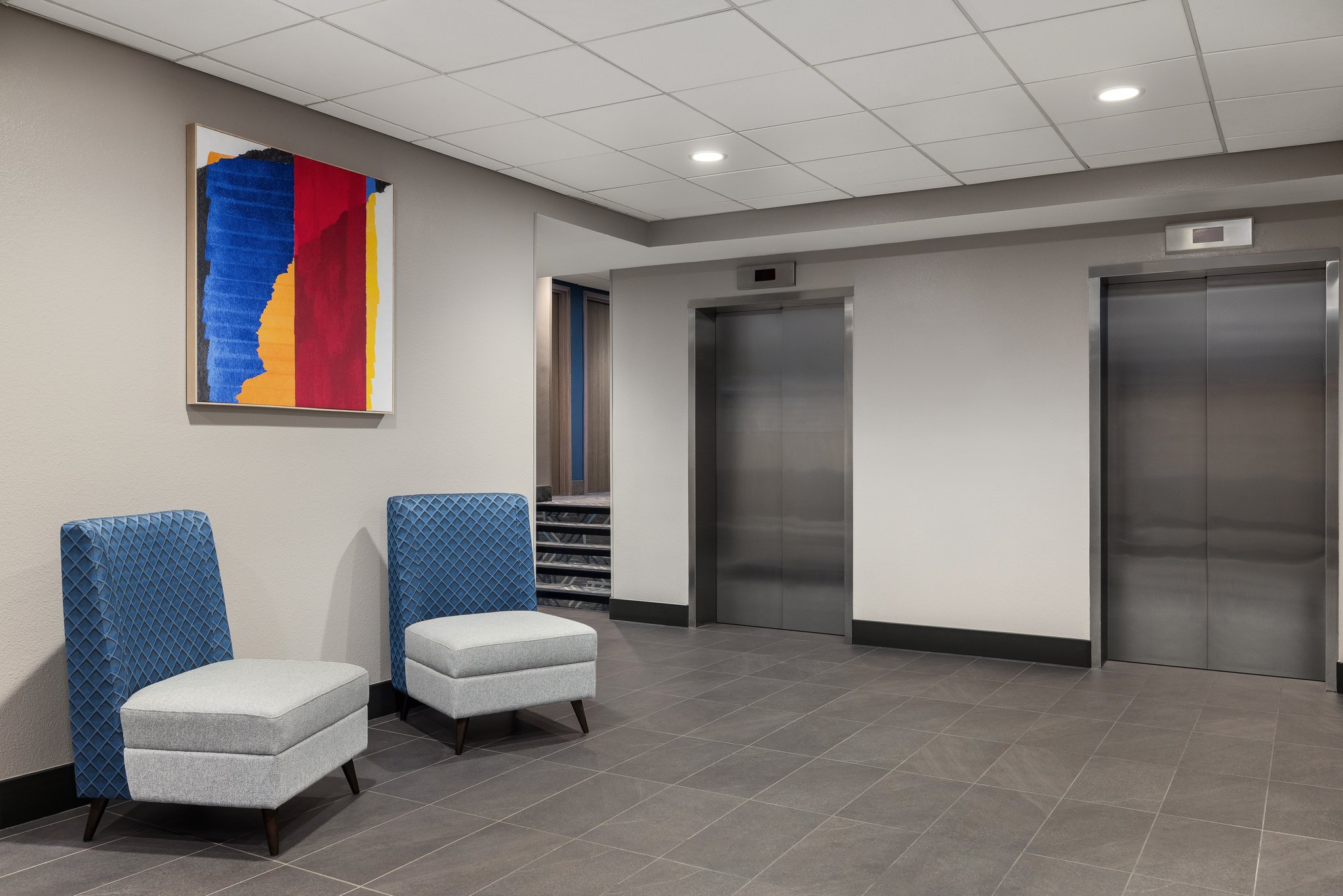 Holiday Inn Express & Suites Phoenix - Midtown by IHG Image