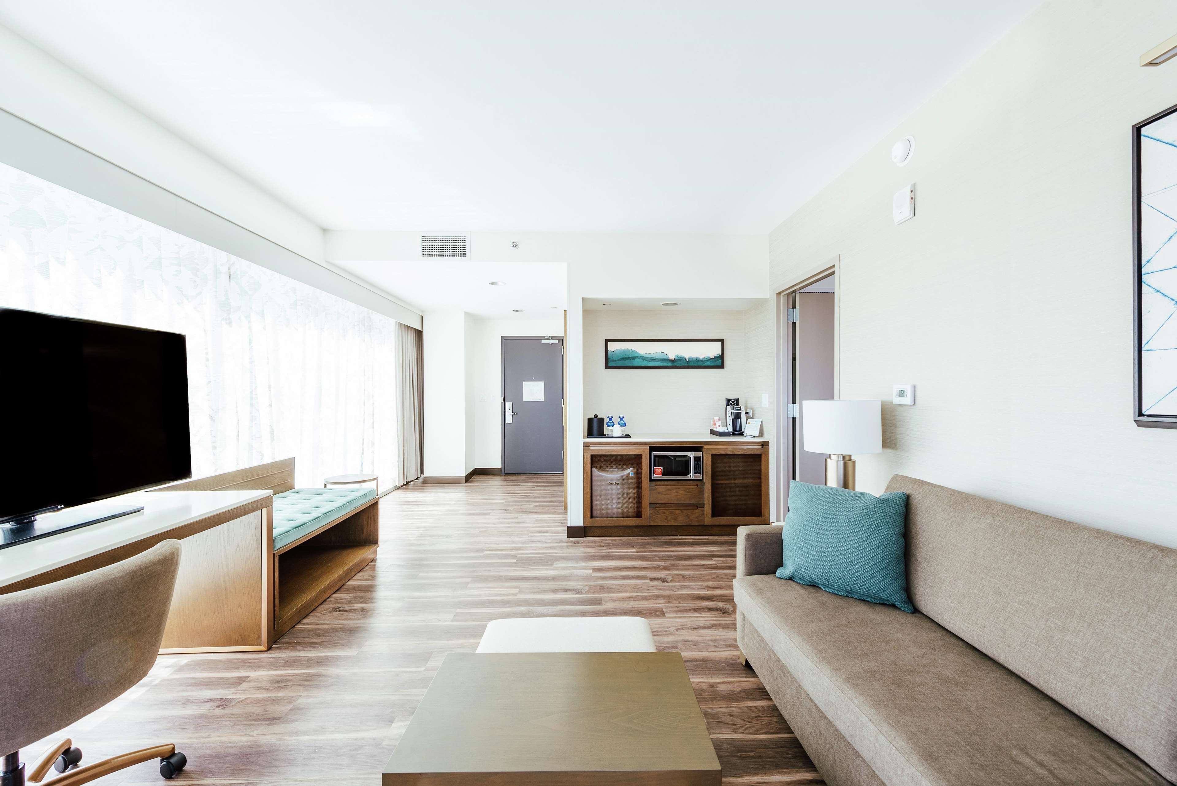 Hilton Garden Inn Denver Union Station Photo