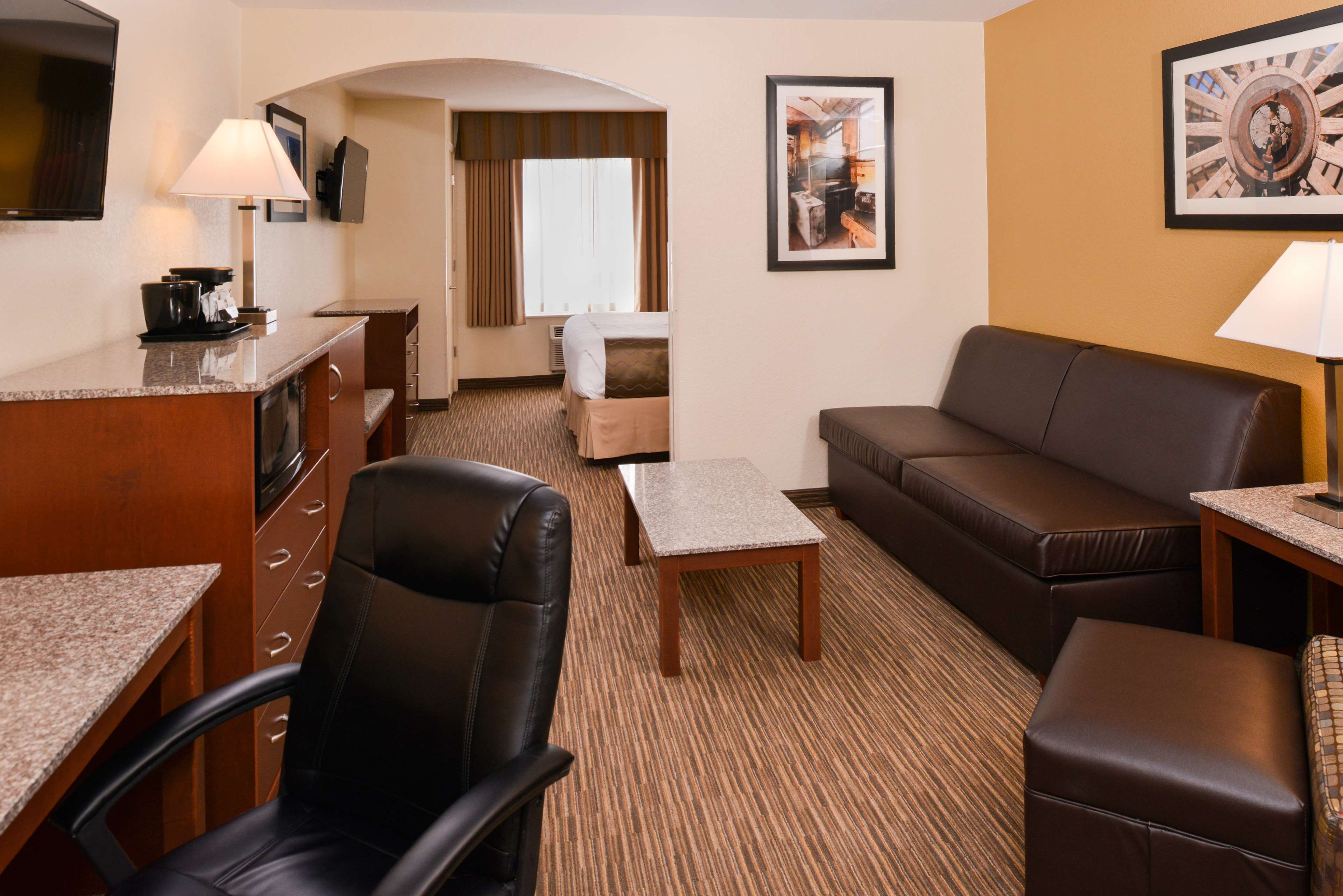 Best Western Executive Inn & Suites Photo