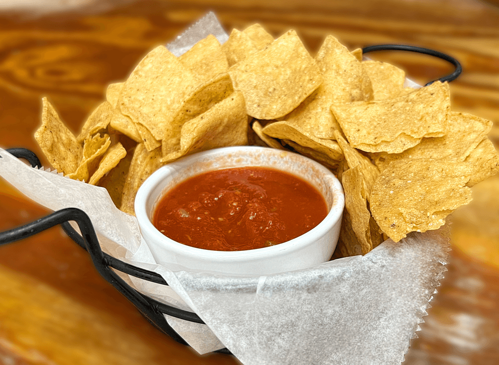 "Captain Harper's Swingin" Chips & Salsa