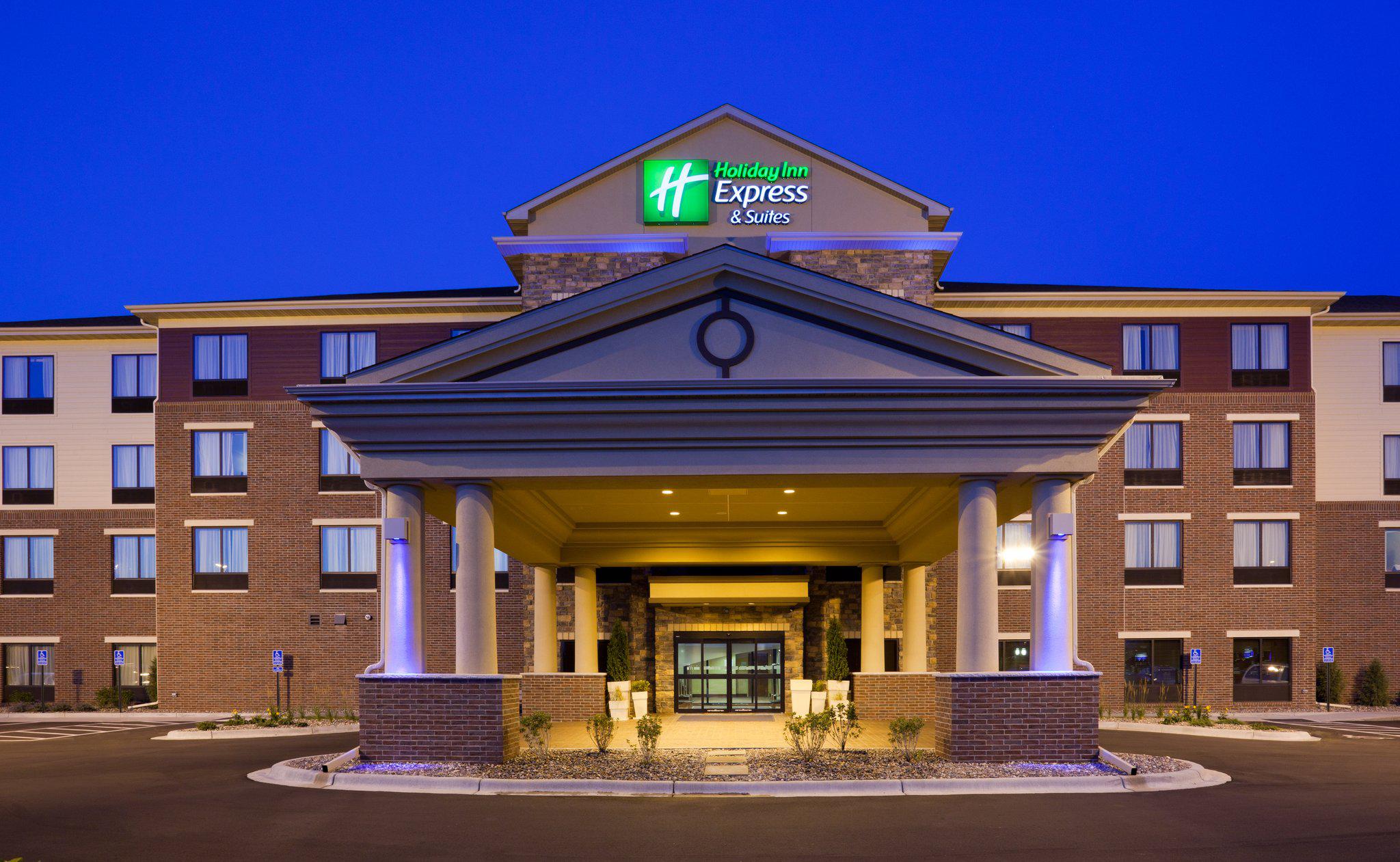 Holiday Inn Express & Suites Minneapolis SW - Shakopee Photo