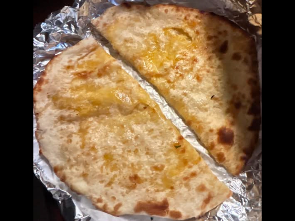 CHEESE NAAN*