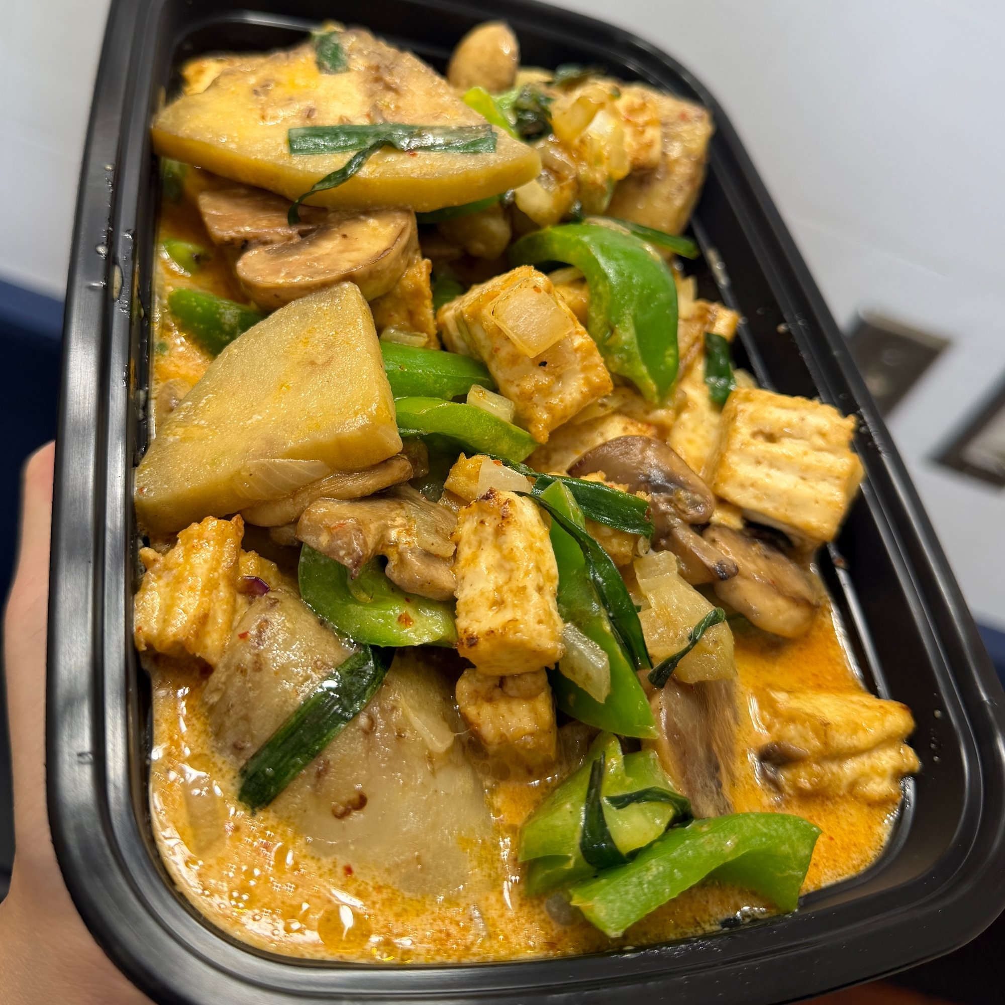 S7. Pad Ped Red Curry