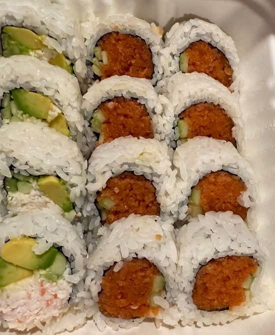 SPICY TUNA TEMPURA ROLL