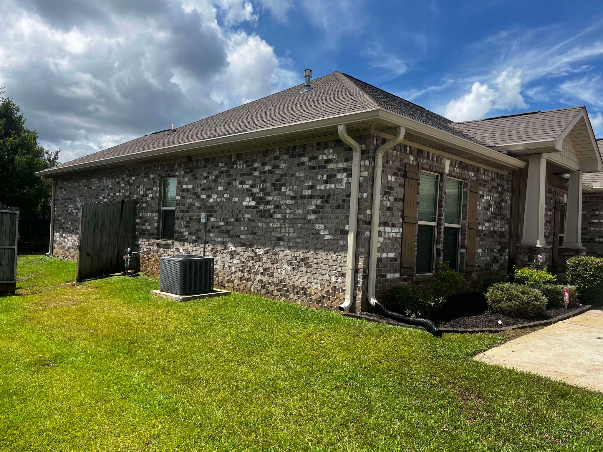 Southern Gutters LLC Image