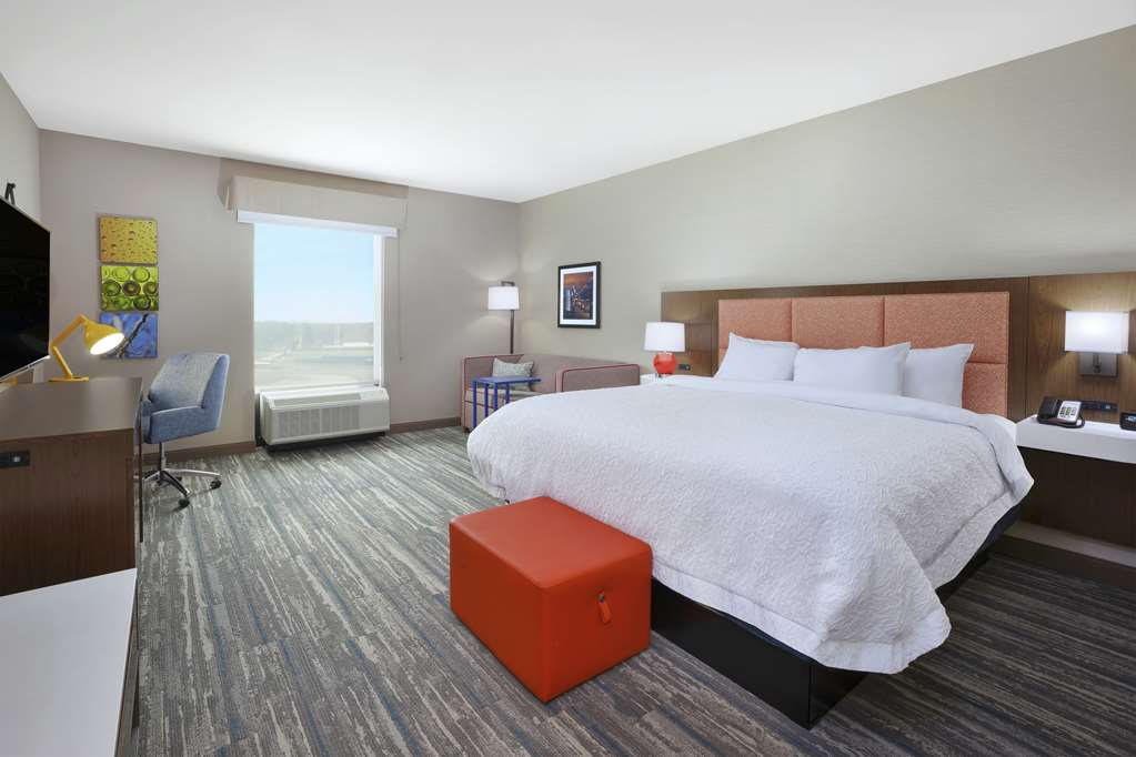 Hampton Inn & Suites Grandville Grand Rapids South Image