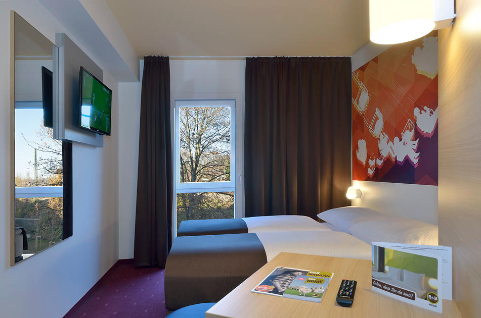 Bilder B&B Hotel Stuttgart-Bad Cannstatt
