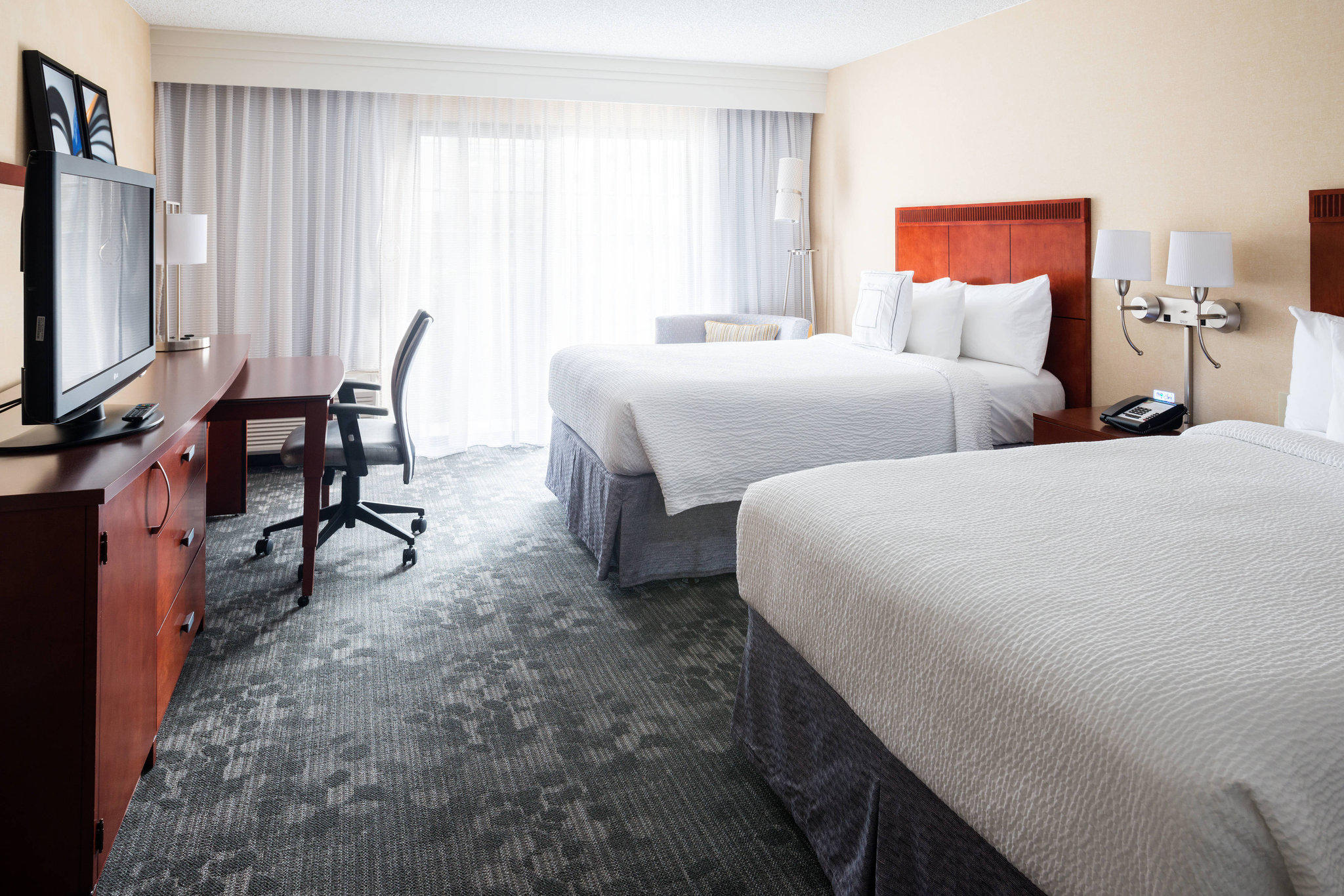 Courtyard by Marriott Portland Beaverton Photo