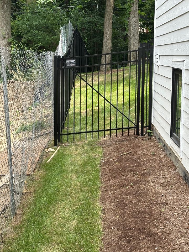 Top Rail Fence Naperville Image