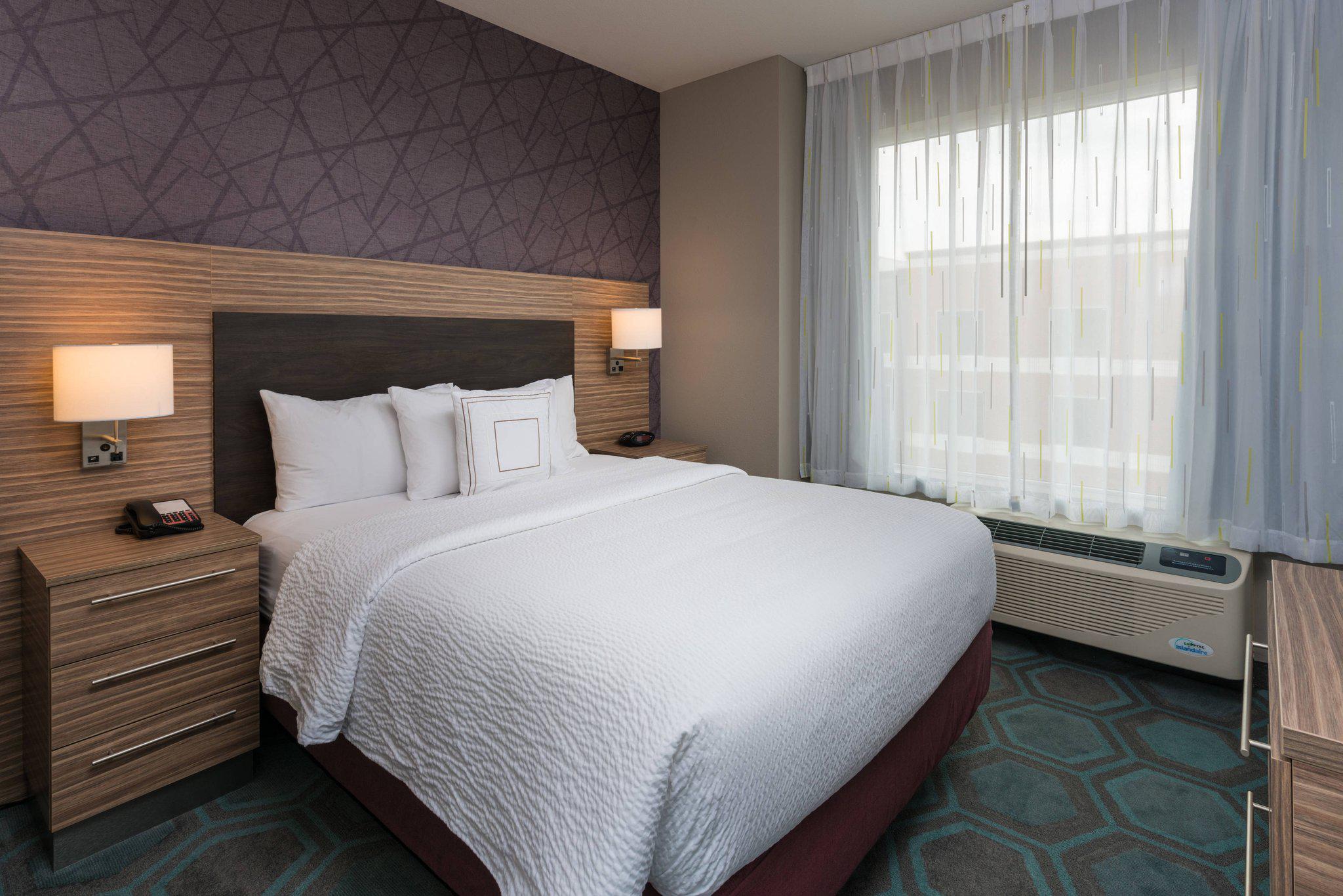 TownePlace Suites by Marriott Chicago Schaumburg Photo