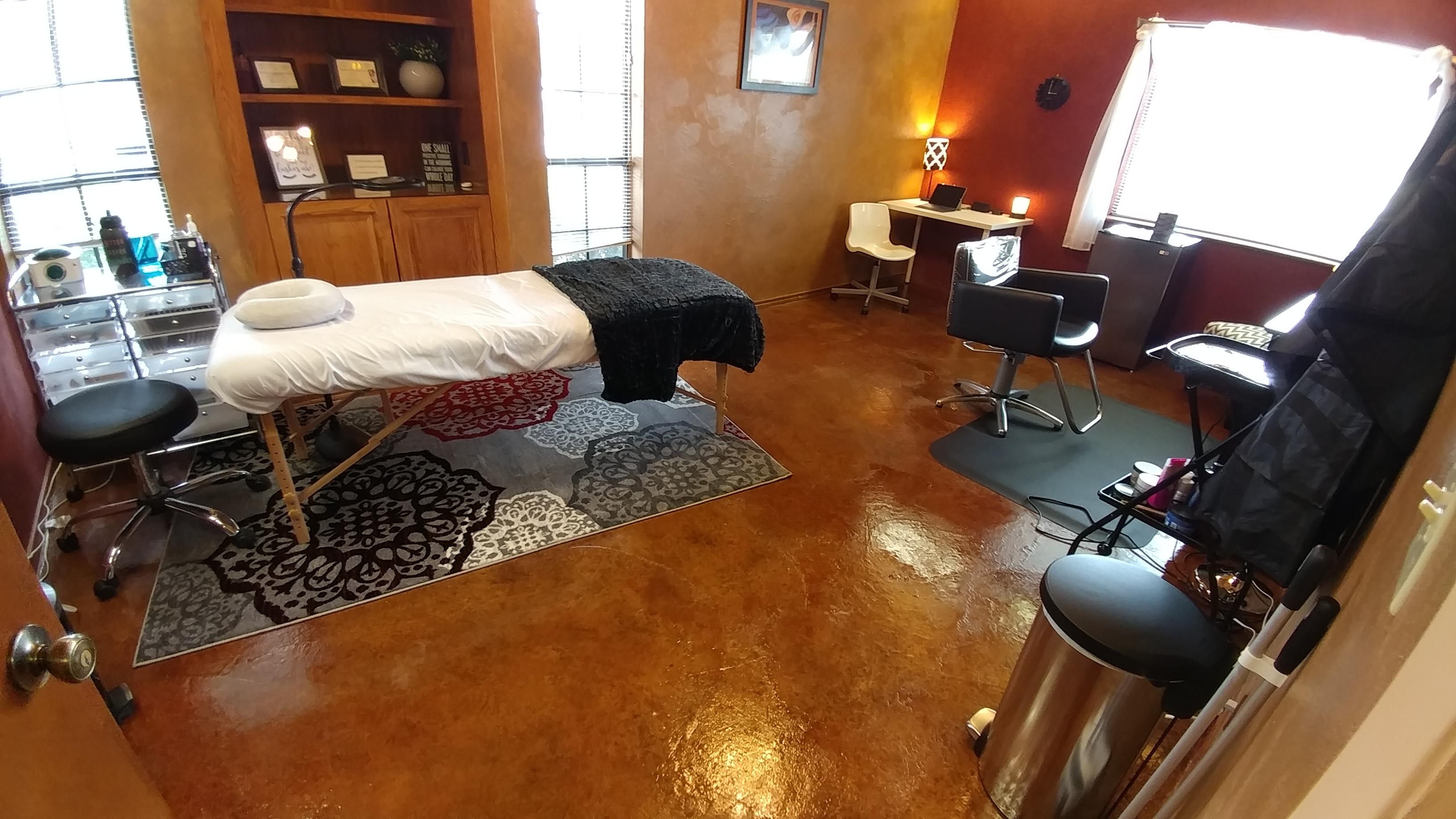 All Too Creative Concrete, LLC Logo