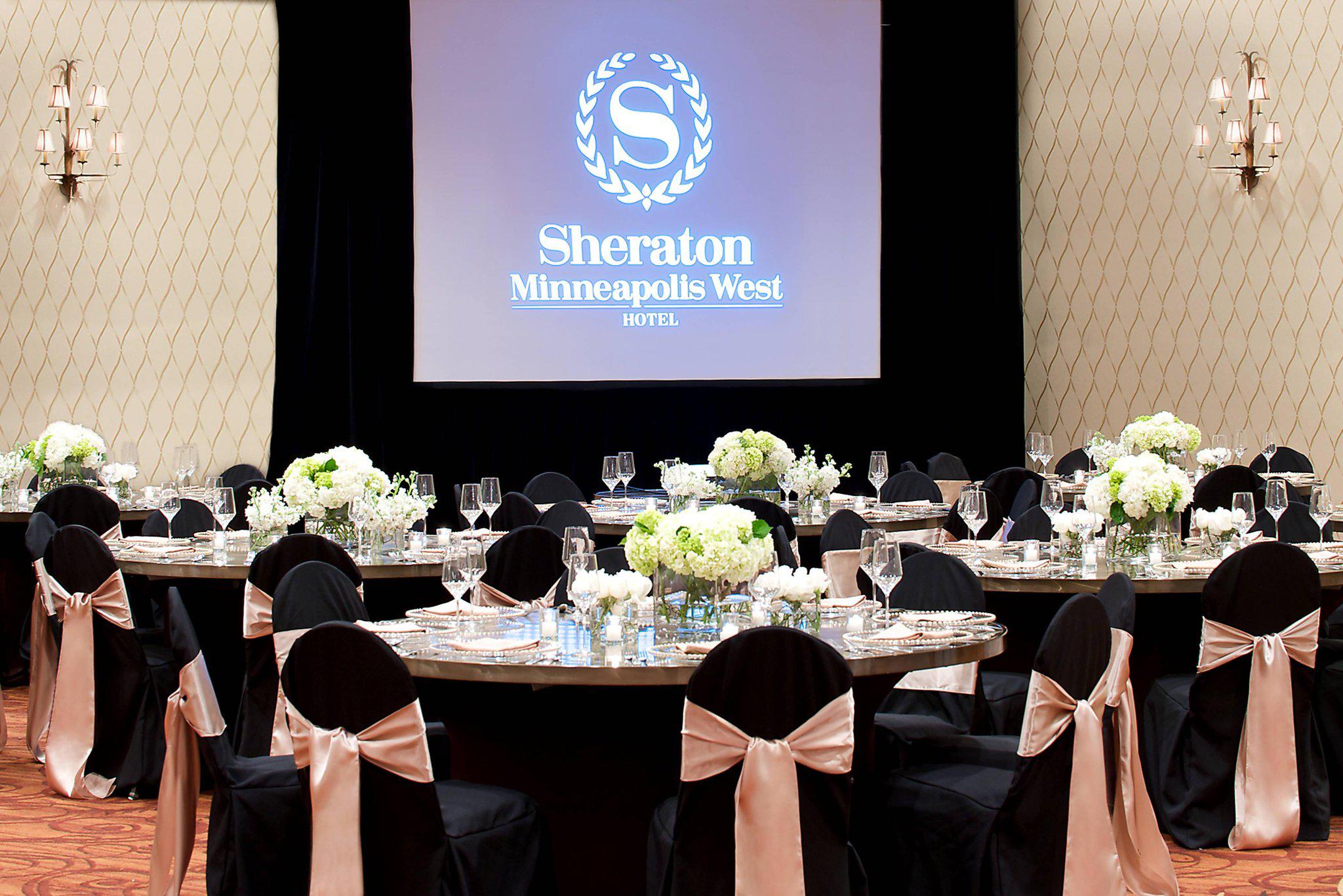 Sheraton Minneapolis West Hotel Photo