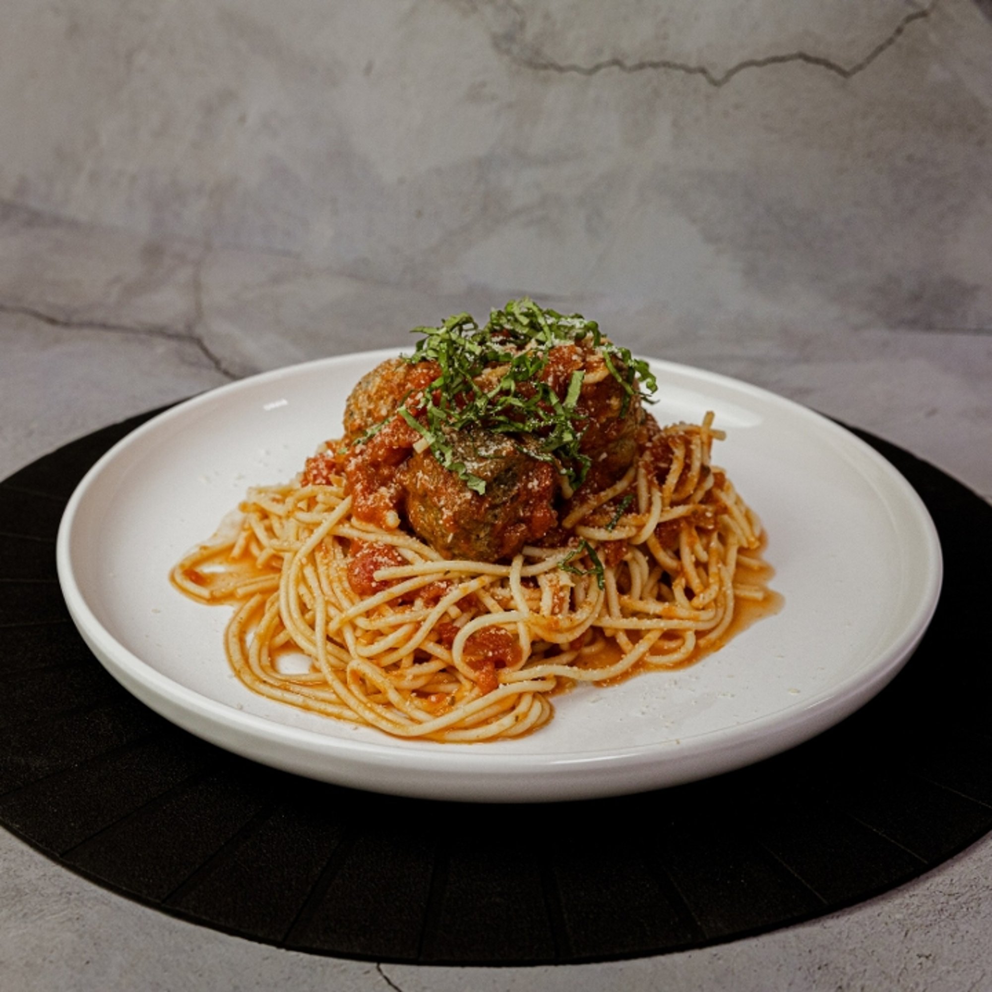 Spaghetti w/ Meatballs