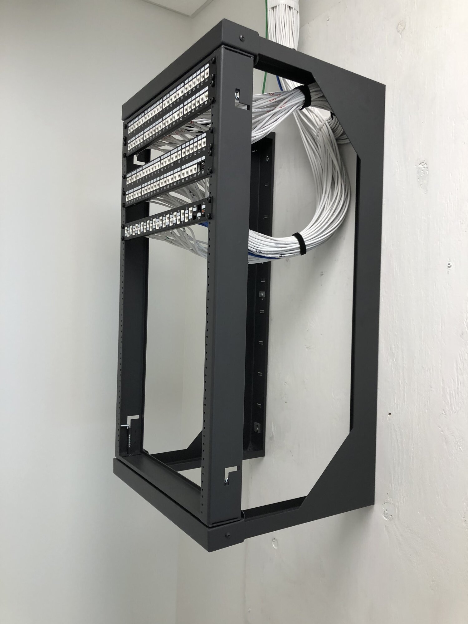 Advanced Data Cabling Image