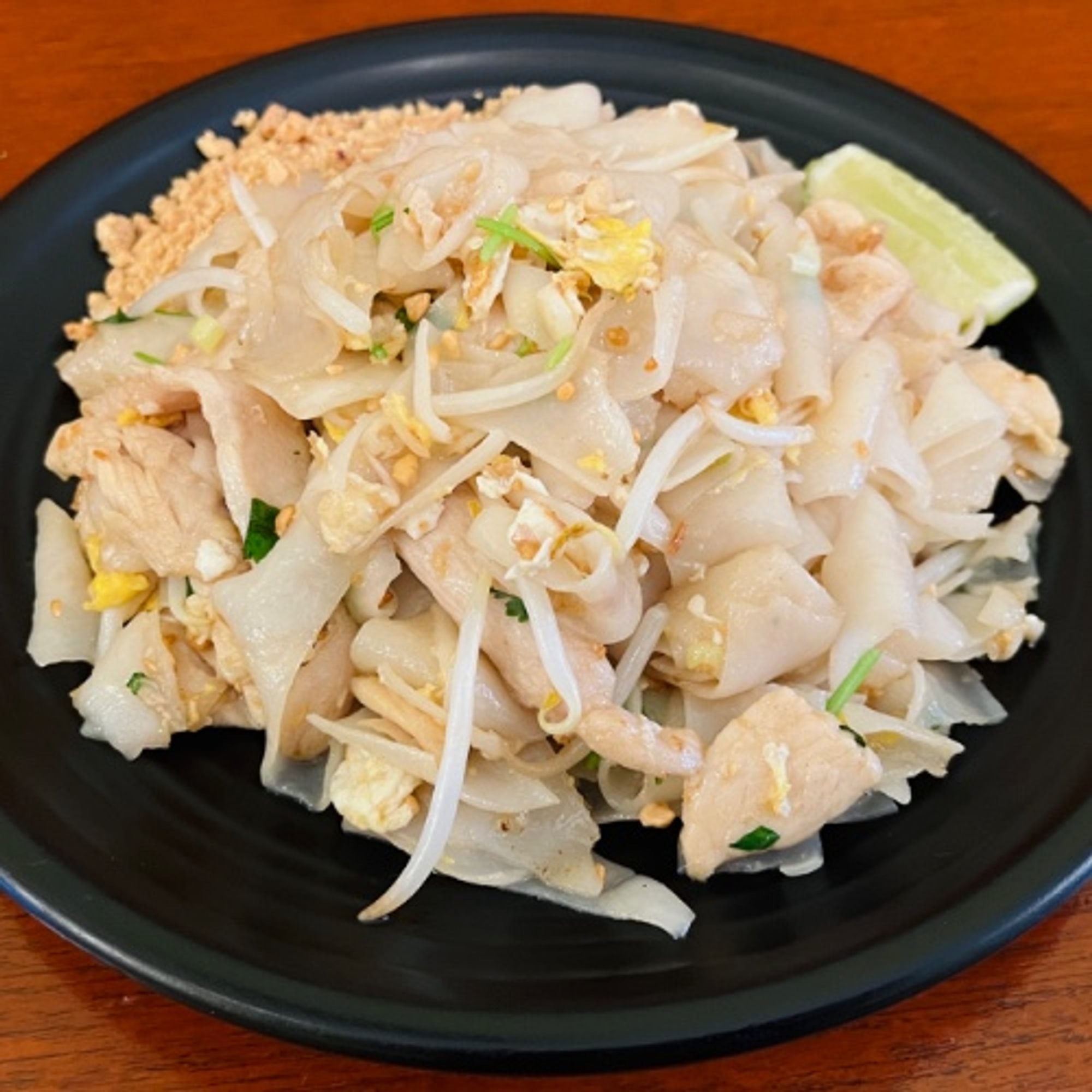 Gai Kua Noodle / Chicken Noodle