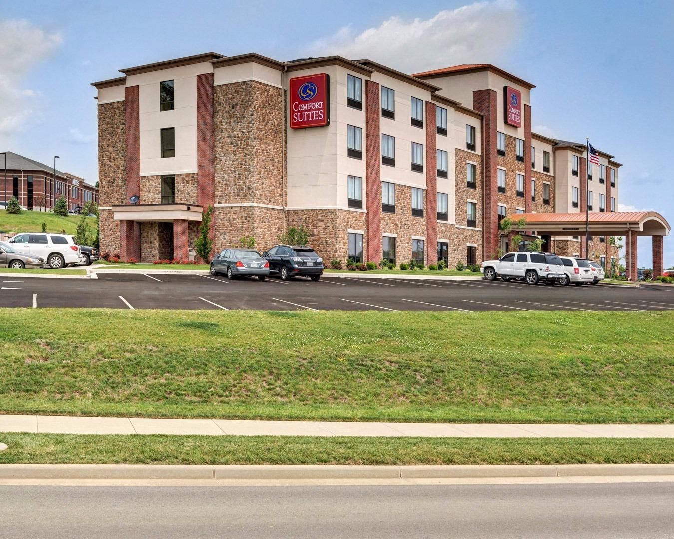 Comfort Suites Bridgeport Clarksburg in Bridgeport, WV (304) 9333...