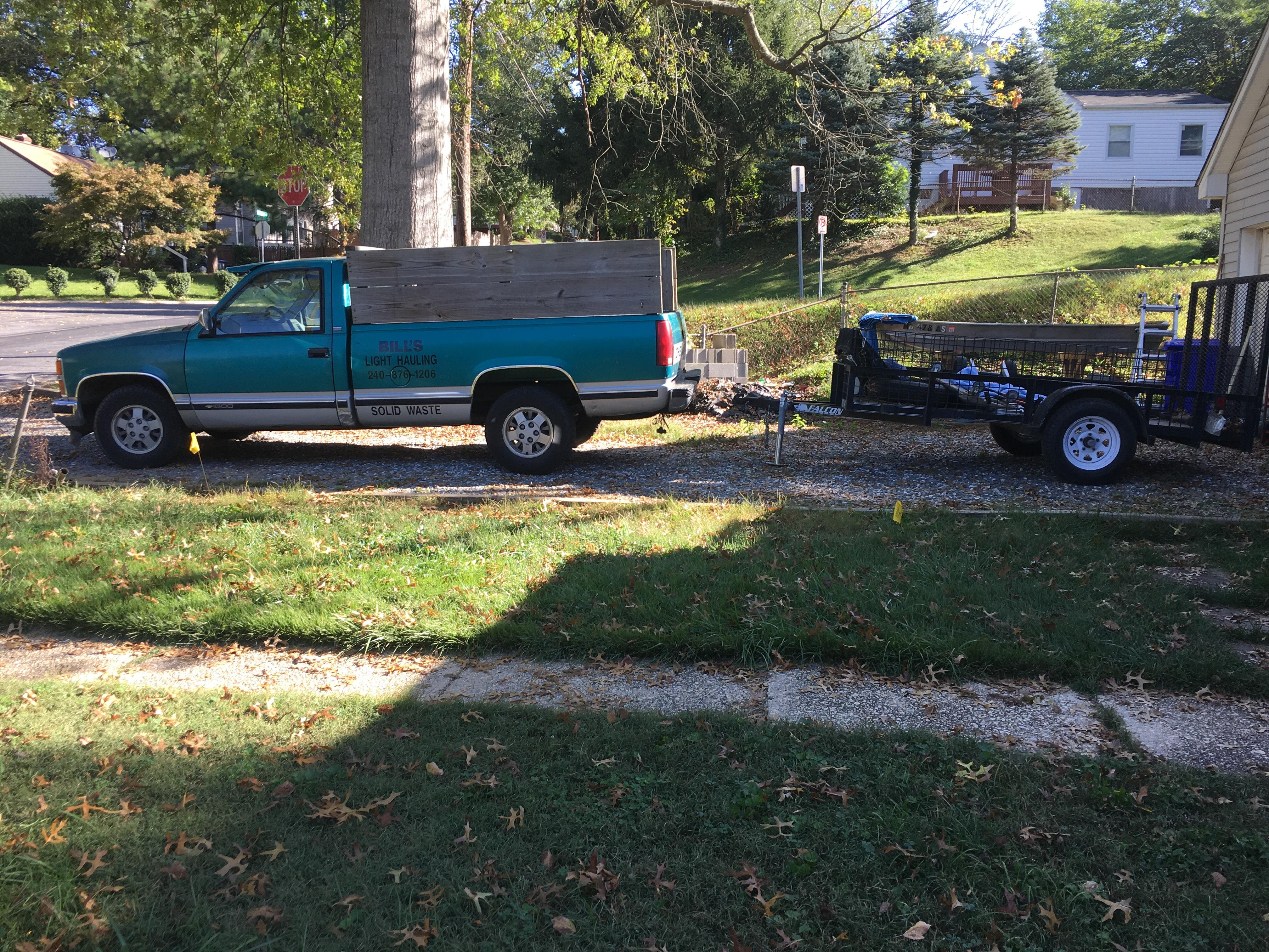 Bill's Light Hauling Logo