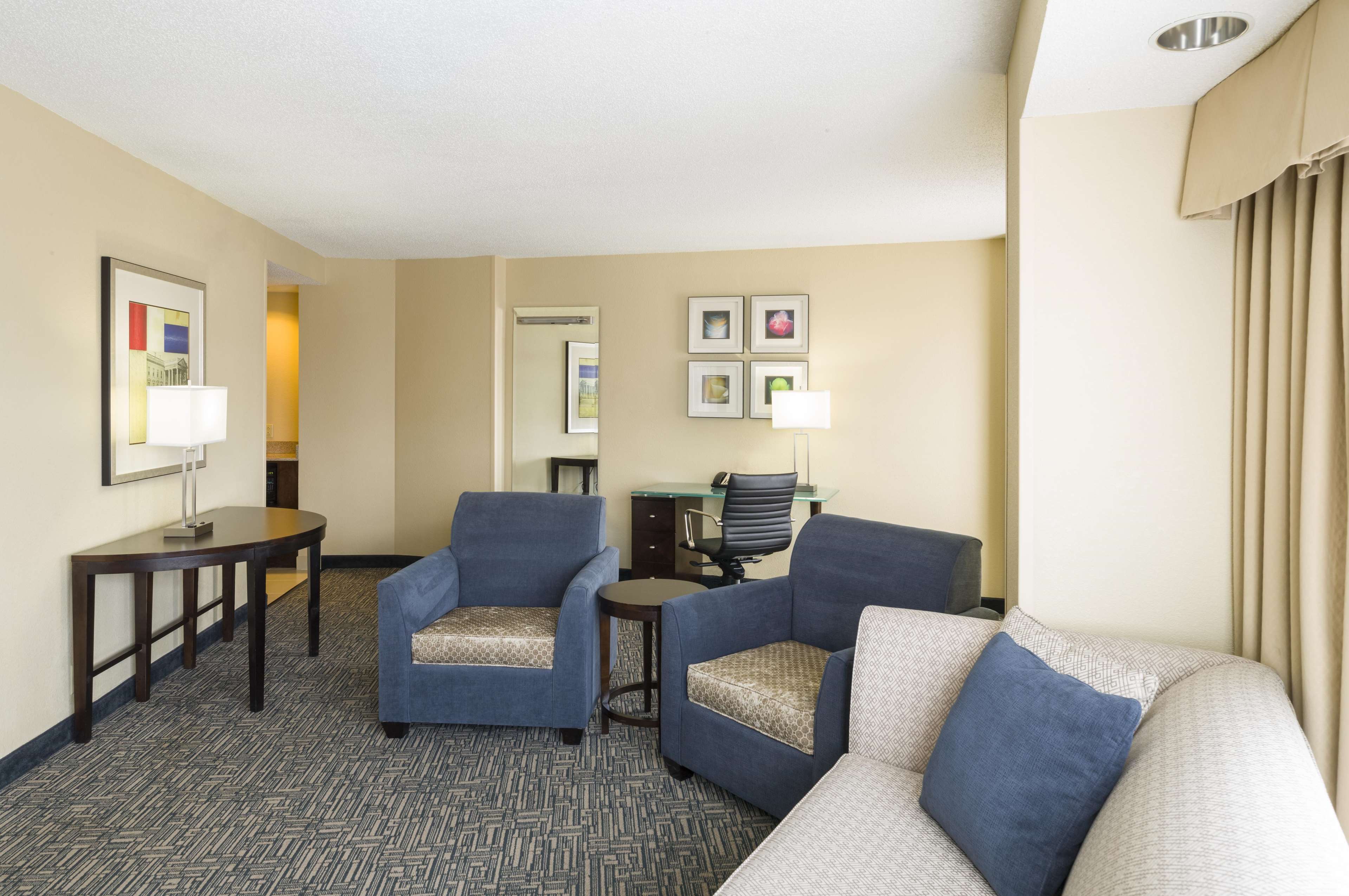 Hampton Inn Washington-Downtown-Convention Center Photo