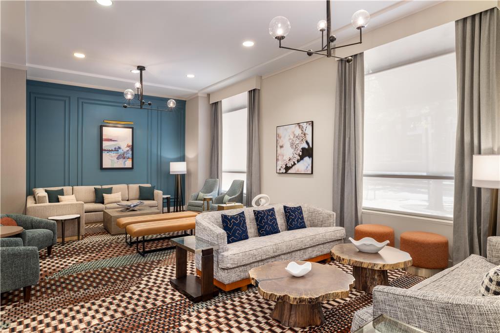 Hilton Garden Inn Arlington Shirlington Image