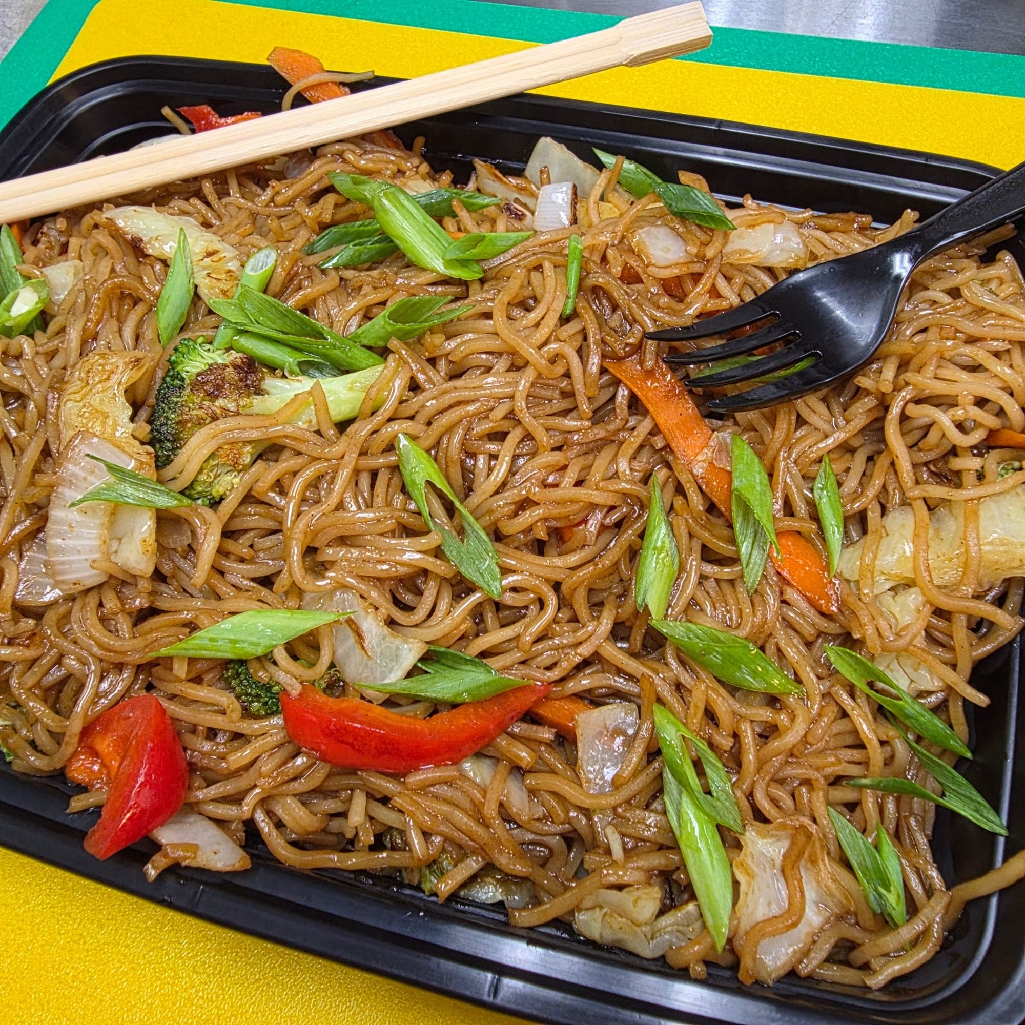 STIR FRY NOODLES W VEGETABLES 58OZ SIZE