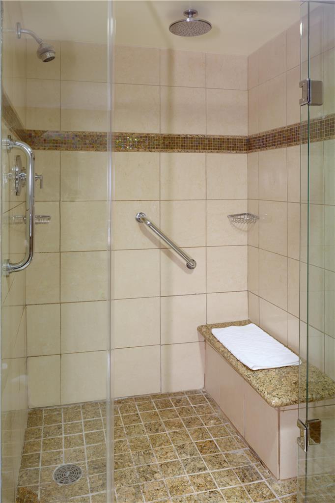 DoubleTree by Hilton Washington Dulles Airport Image