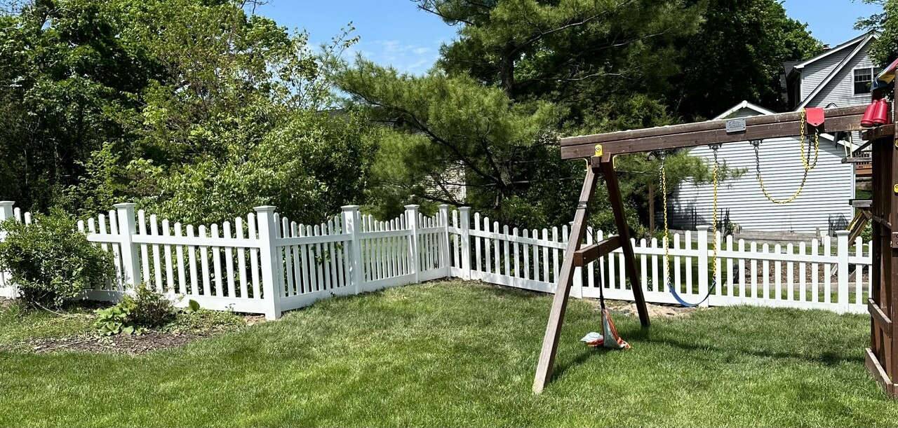 Top Rail Fence Naperville Image