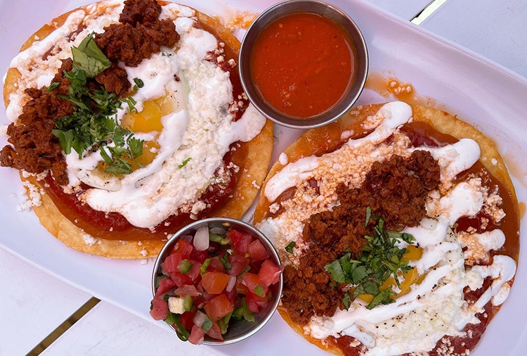 HUEVOS RANCHEROS