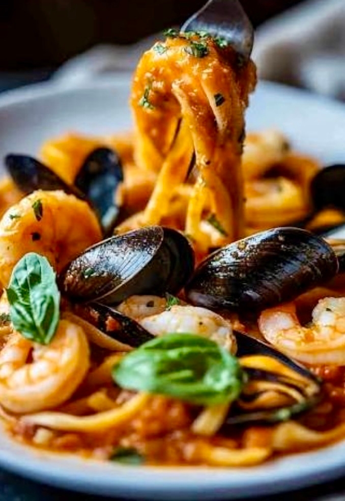 Linguini al Frutti de Mare