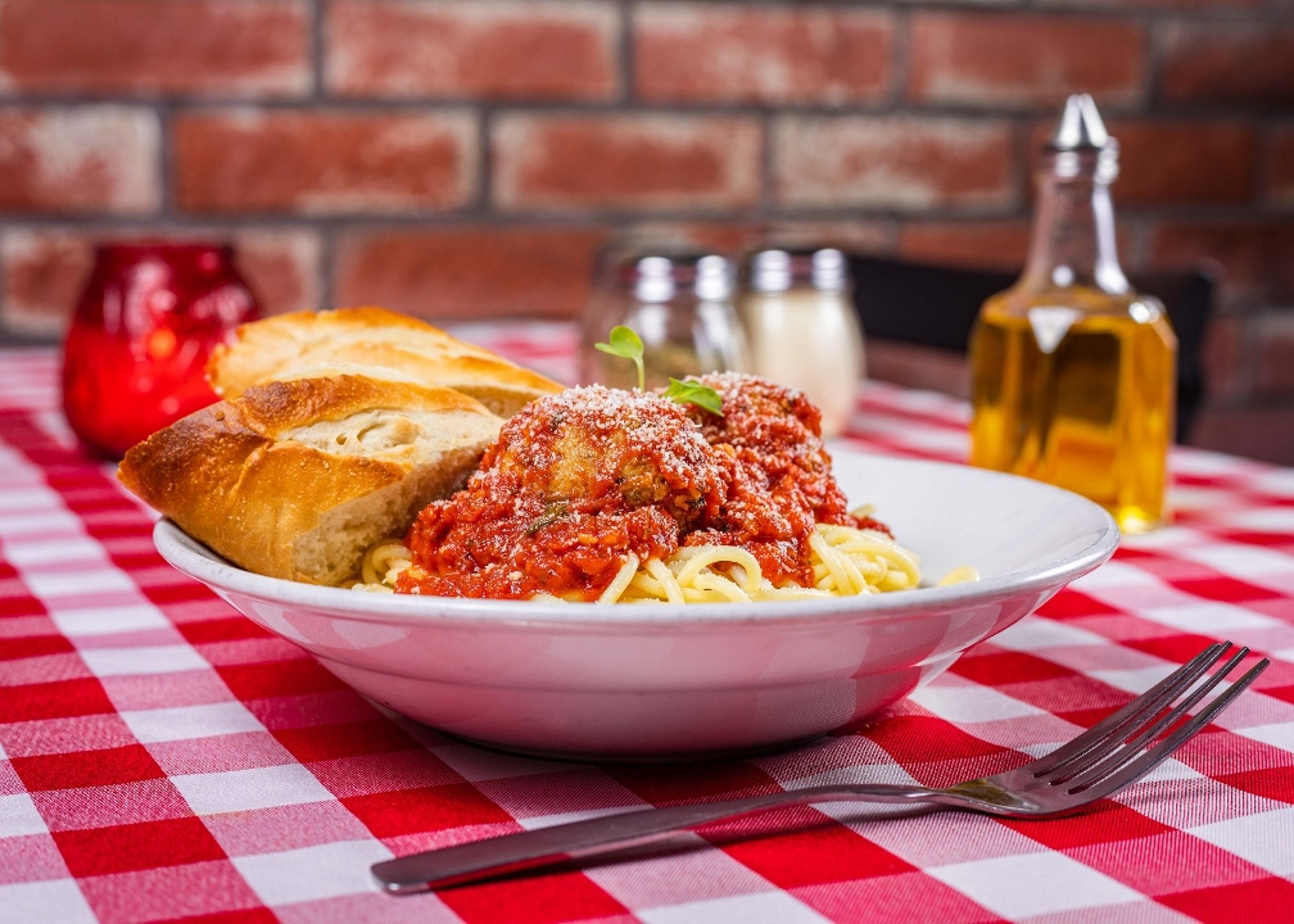 Organic Spaghetti w/ Beef Meatballs